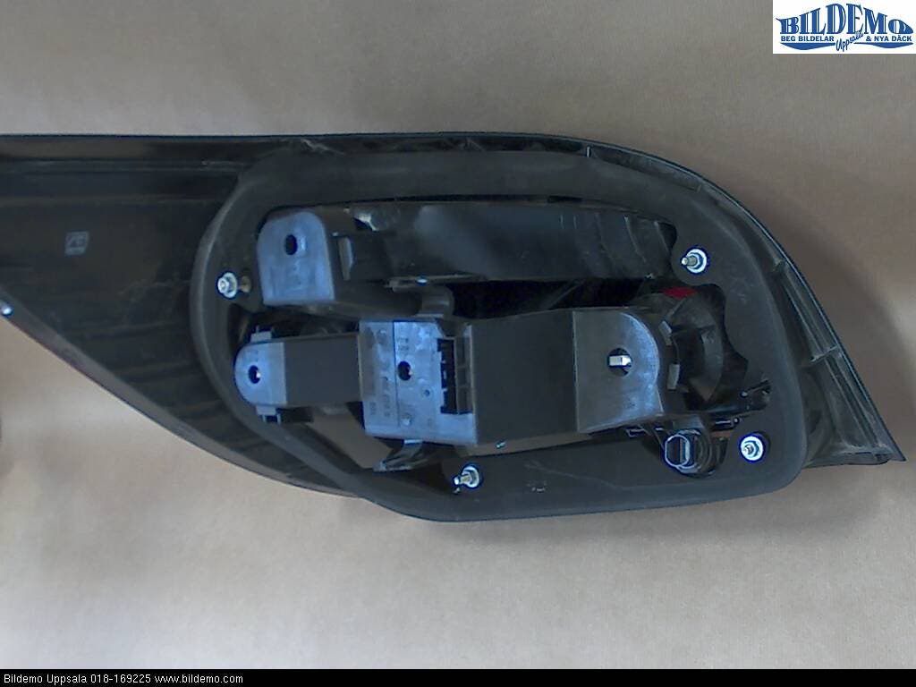 BMW 5 E60/61 Sed/Tou 02-10 Bakljus Höger