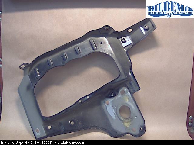 Opel COMBO 02-12 Strålkastarsarg Vänster