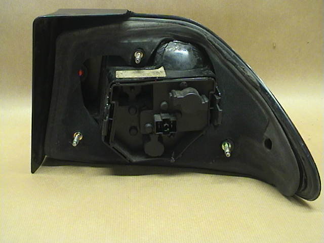 Saab 900      94-98 Bakljus Vänster