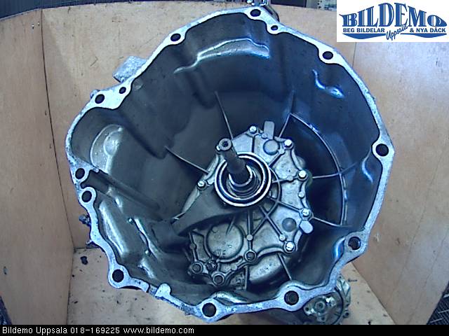 Nissan NAVARA 05-16 Växellåda Man 6 Vxl