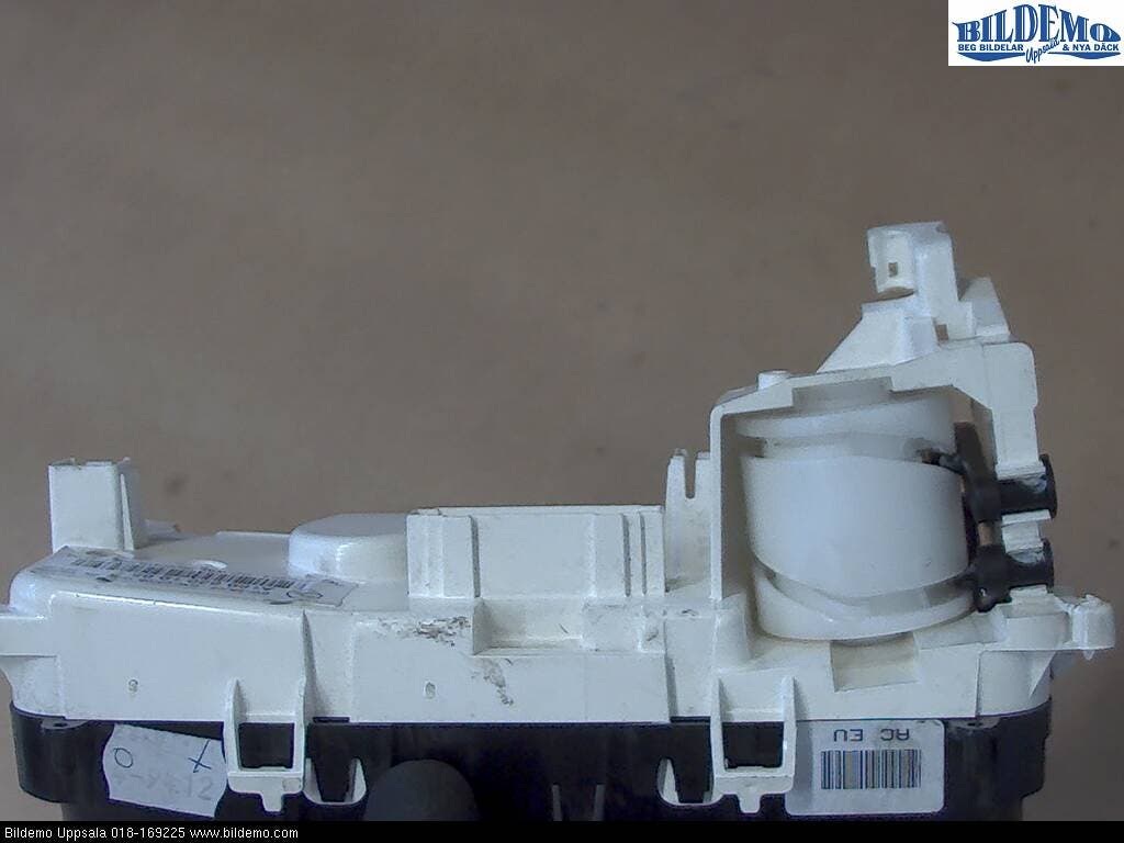 Mercedes-Benz MB B-KLASS (W245) 05-12 Ac Styrenhet Ac Manöveren