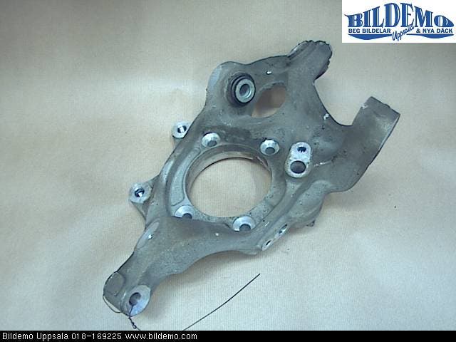 Mercedes-Benz MB E-KLASS (W212) 09-16 Hjullagerhus-Spindel Hö B