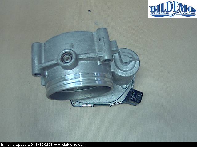 BMW 5 E60/61 Sed/Tou 02-10 Injspjällhus