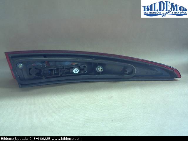 Volvo S70/V70/XC  97-00 Bakljus Höger