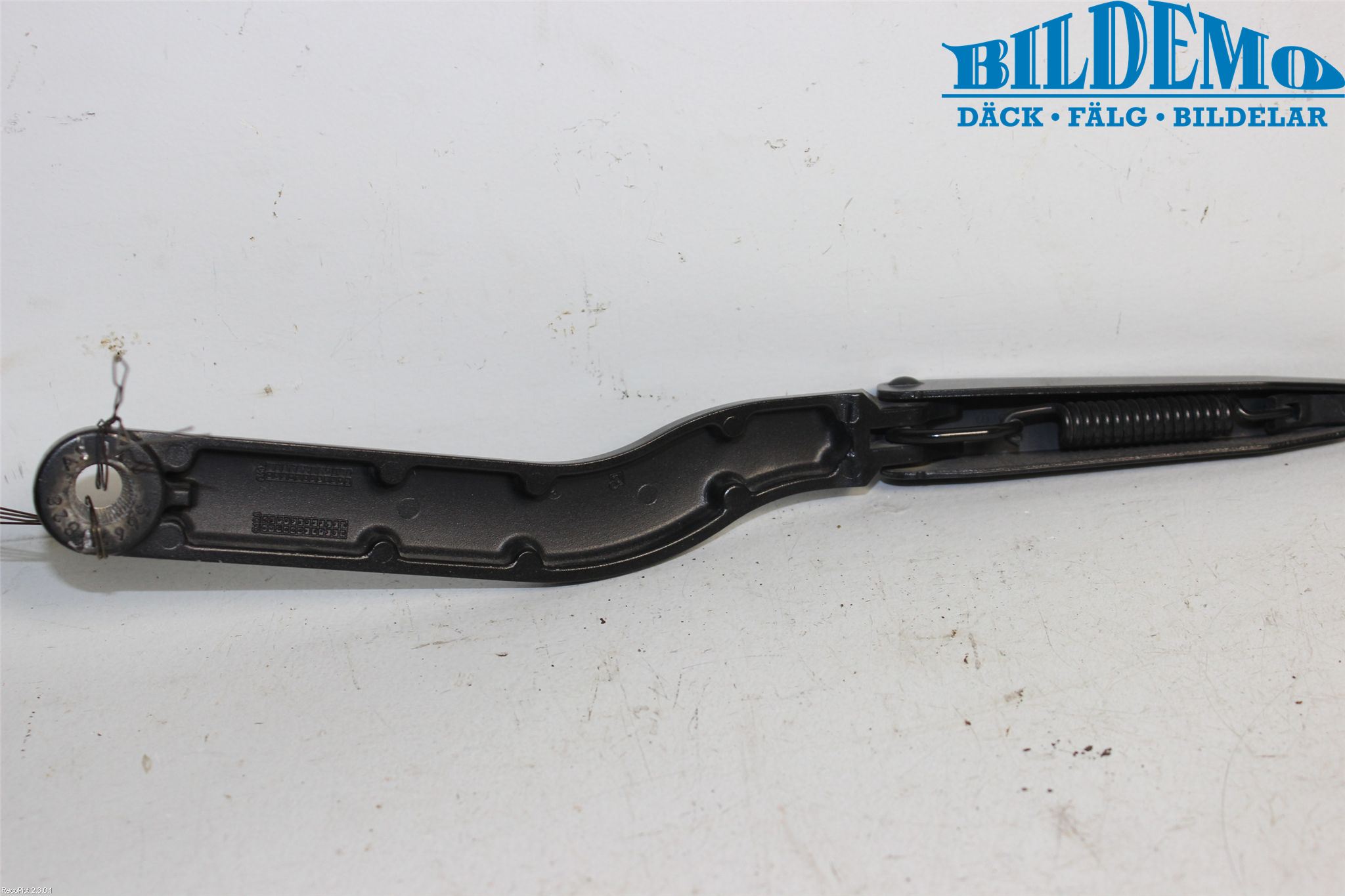 Saab 9-5     06-10 Torkararm Armar Vindruta