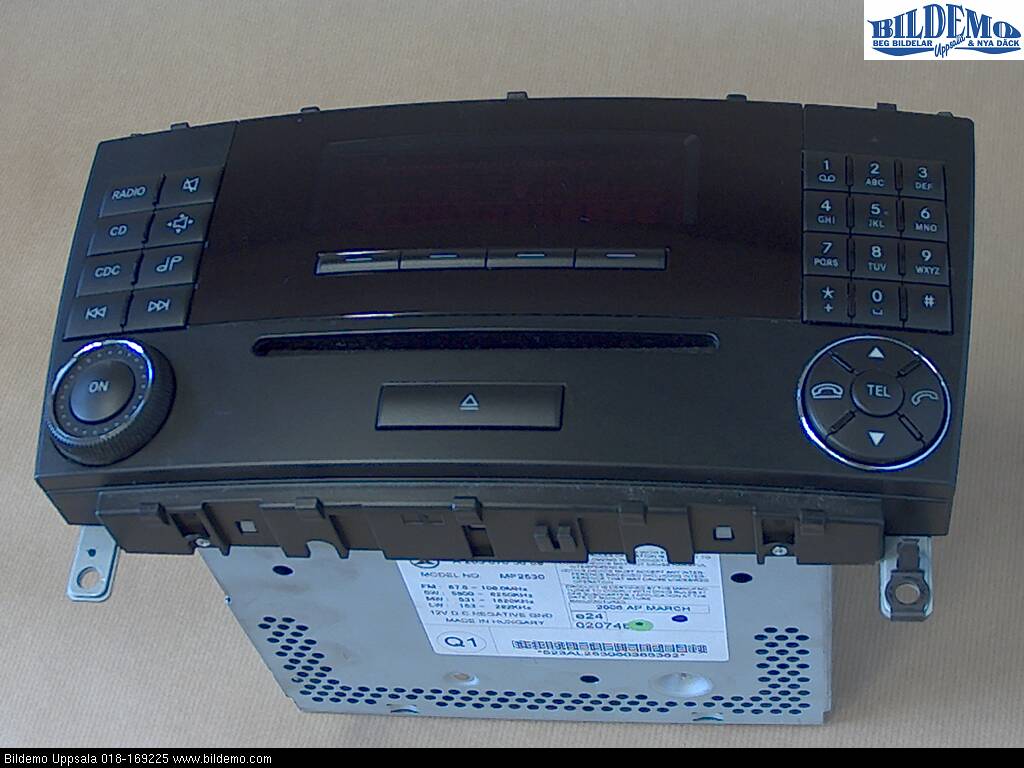 Mercedes-Benz MB C (203) 00-07 Cd Radio - Multimediapanel