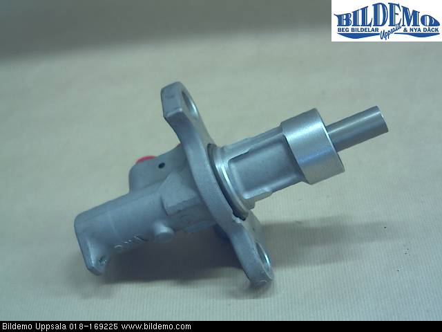 Saab 9-5 10-12 Broms Huvudcylinder