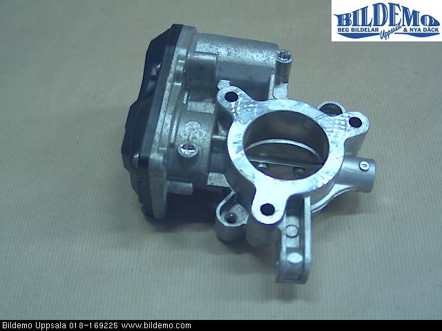 Opel CORSA D 07-14 Injspjällhus