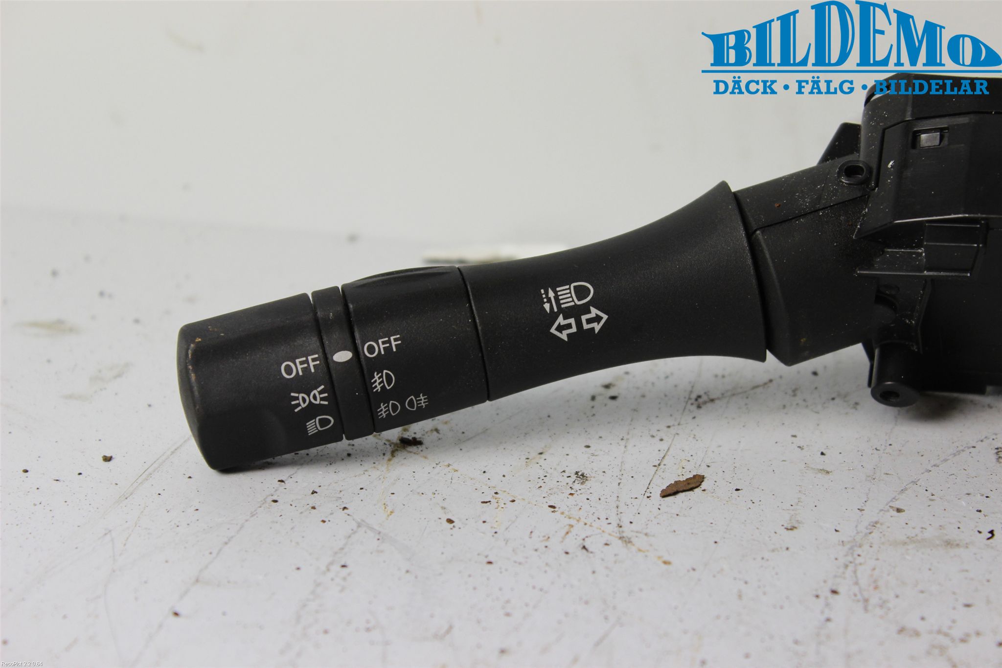 Nissan JUKE 10-14 Spakcentral