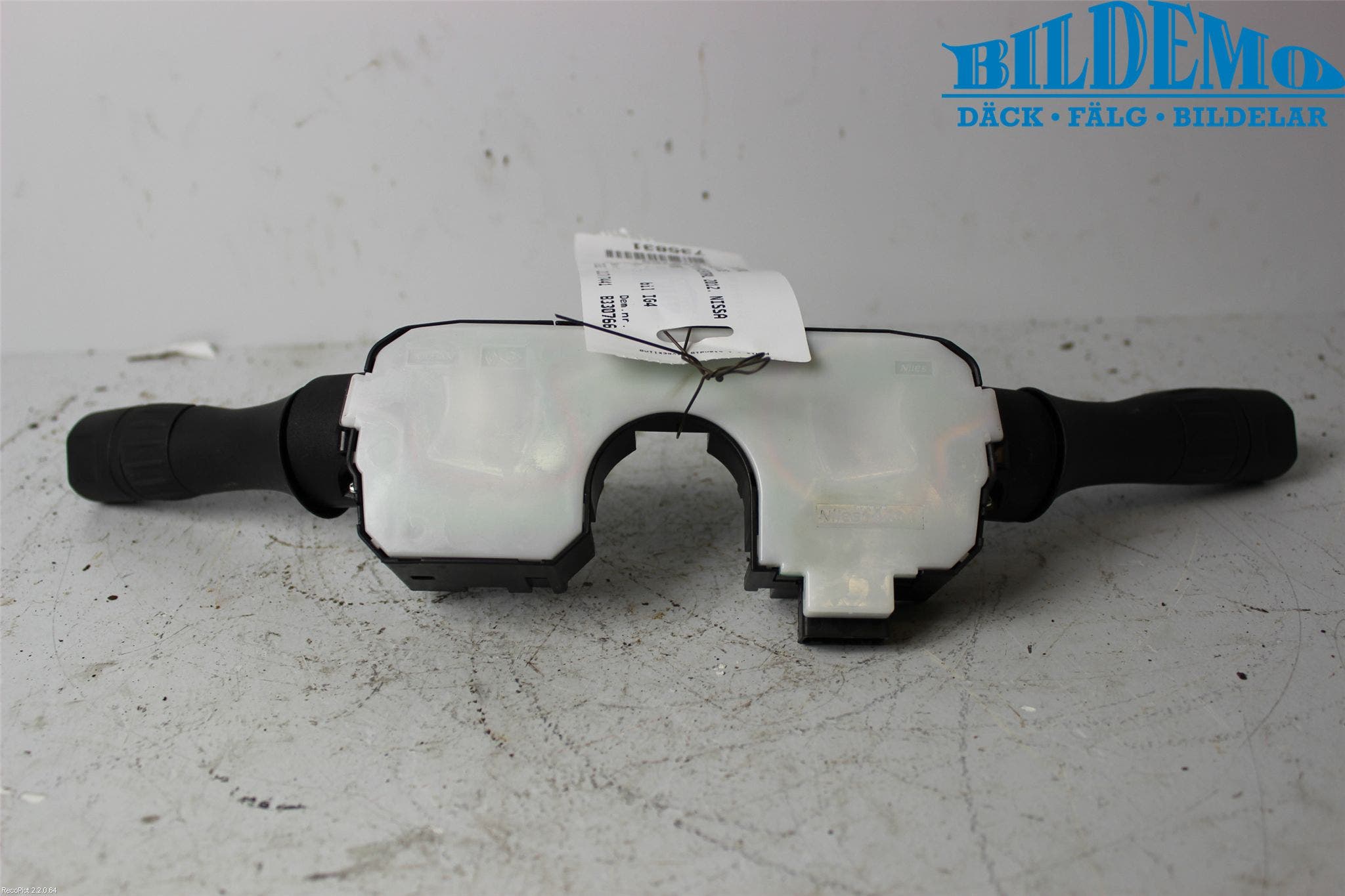 Nissan JUKE 10-14 Spakcentral