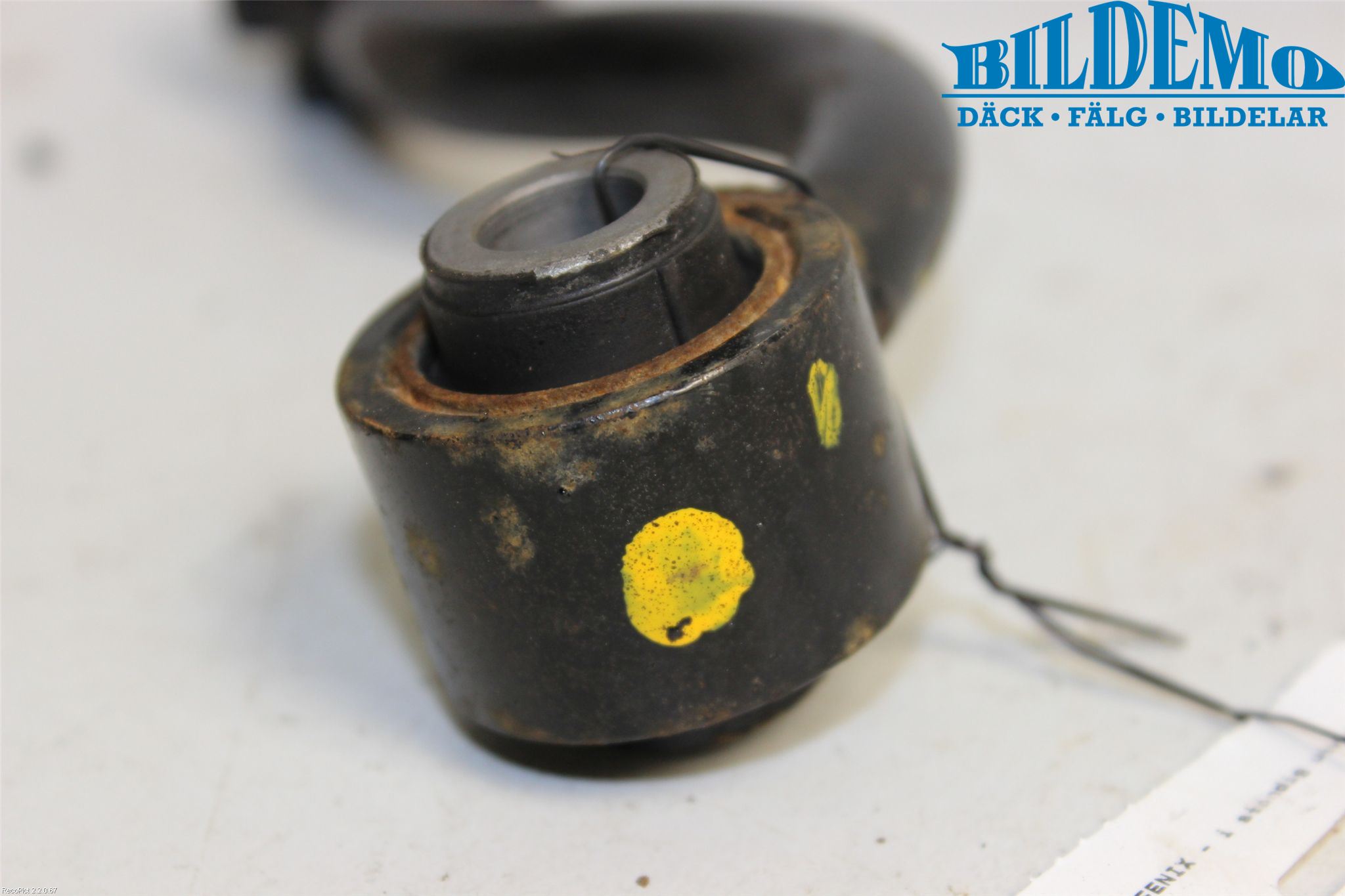 Nissan JUKE 10-14 Momentstag Bak