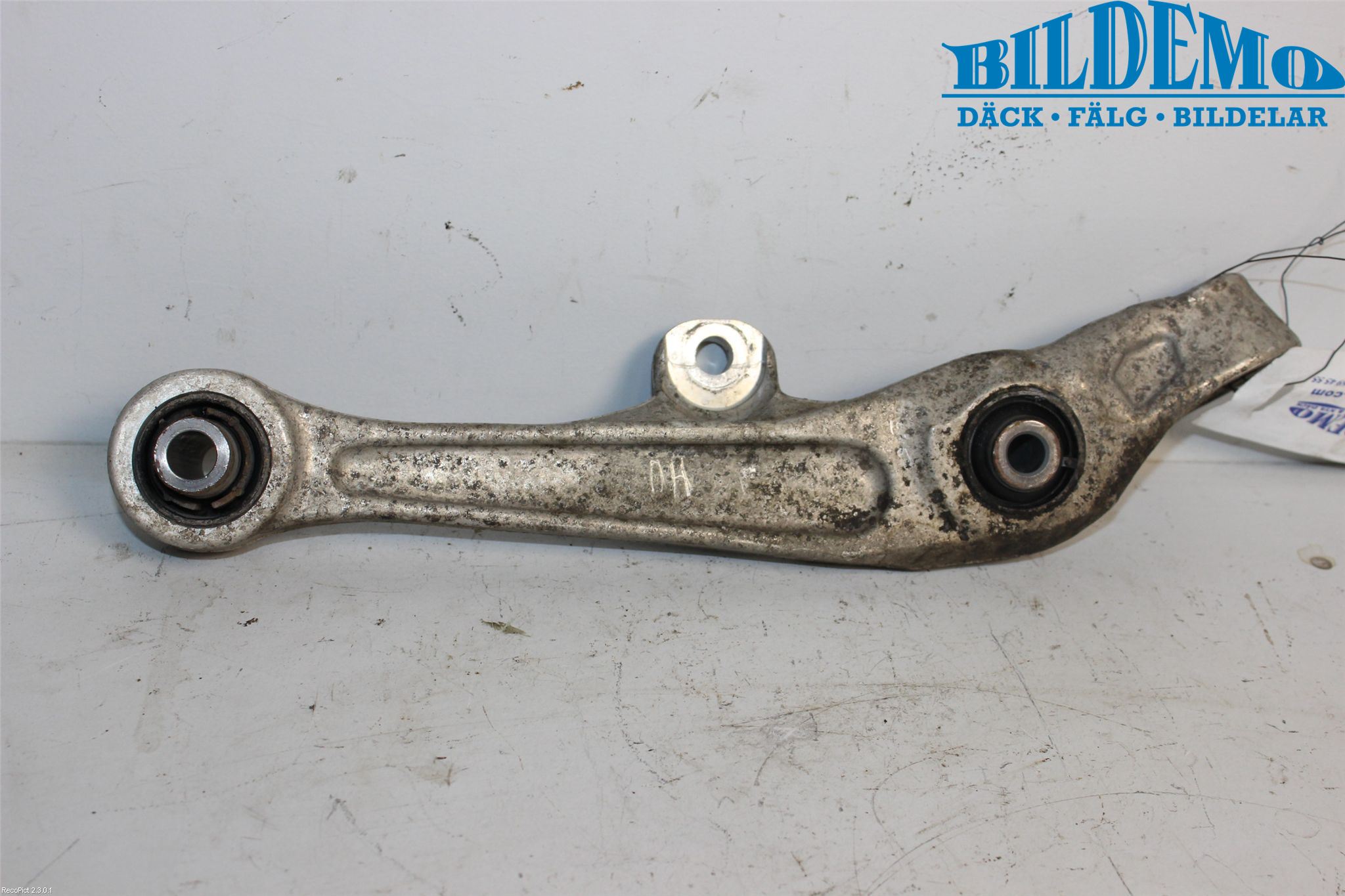 Nissan 350Z Bärarm Fram Undre Hö