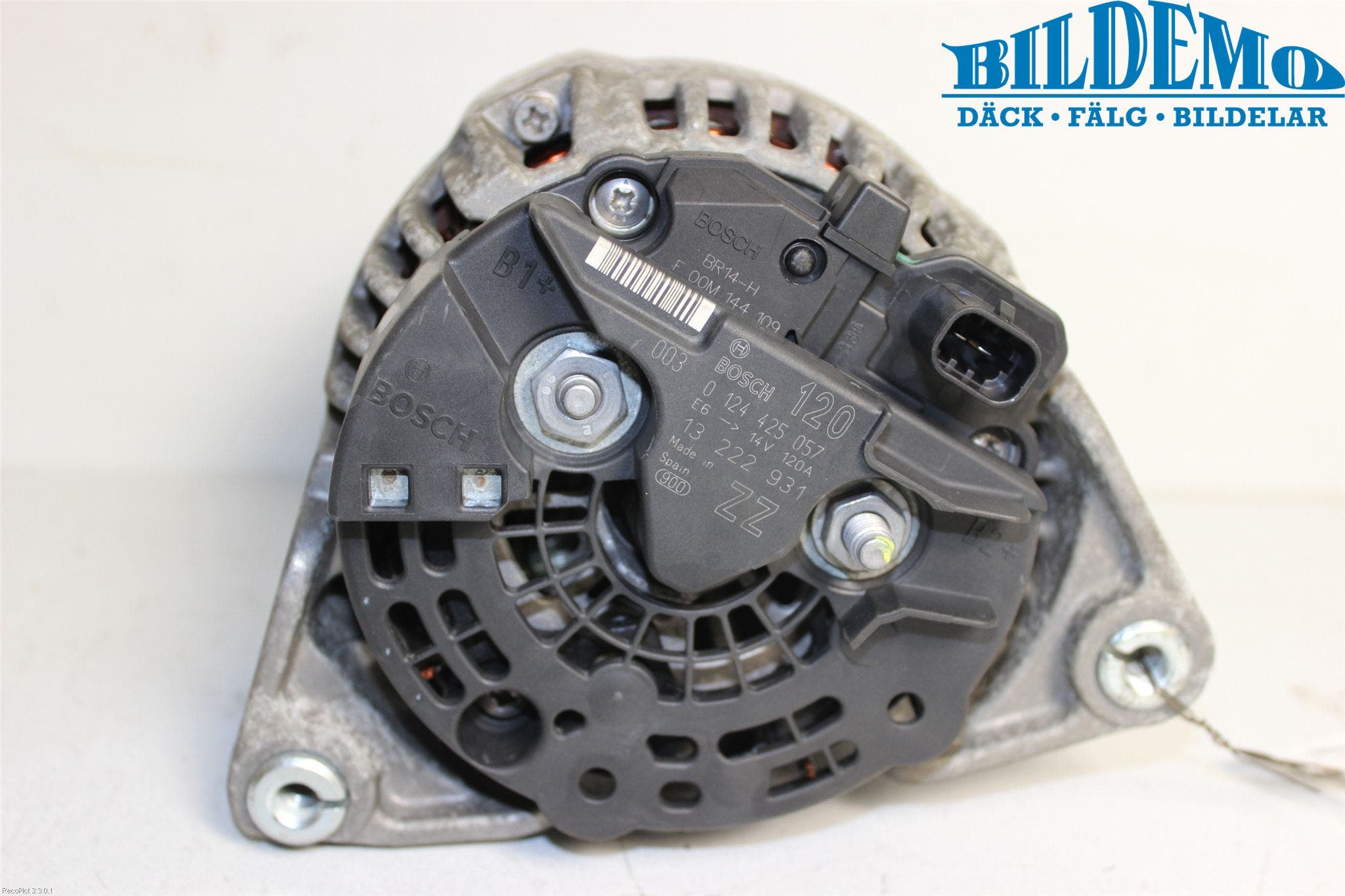 Opel CORSA D 07-14 Generator