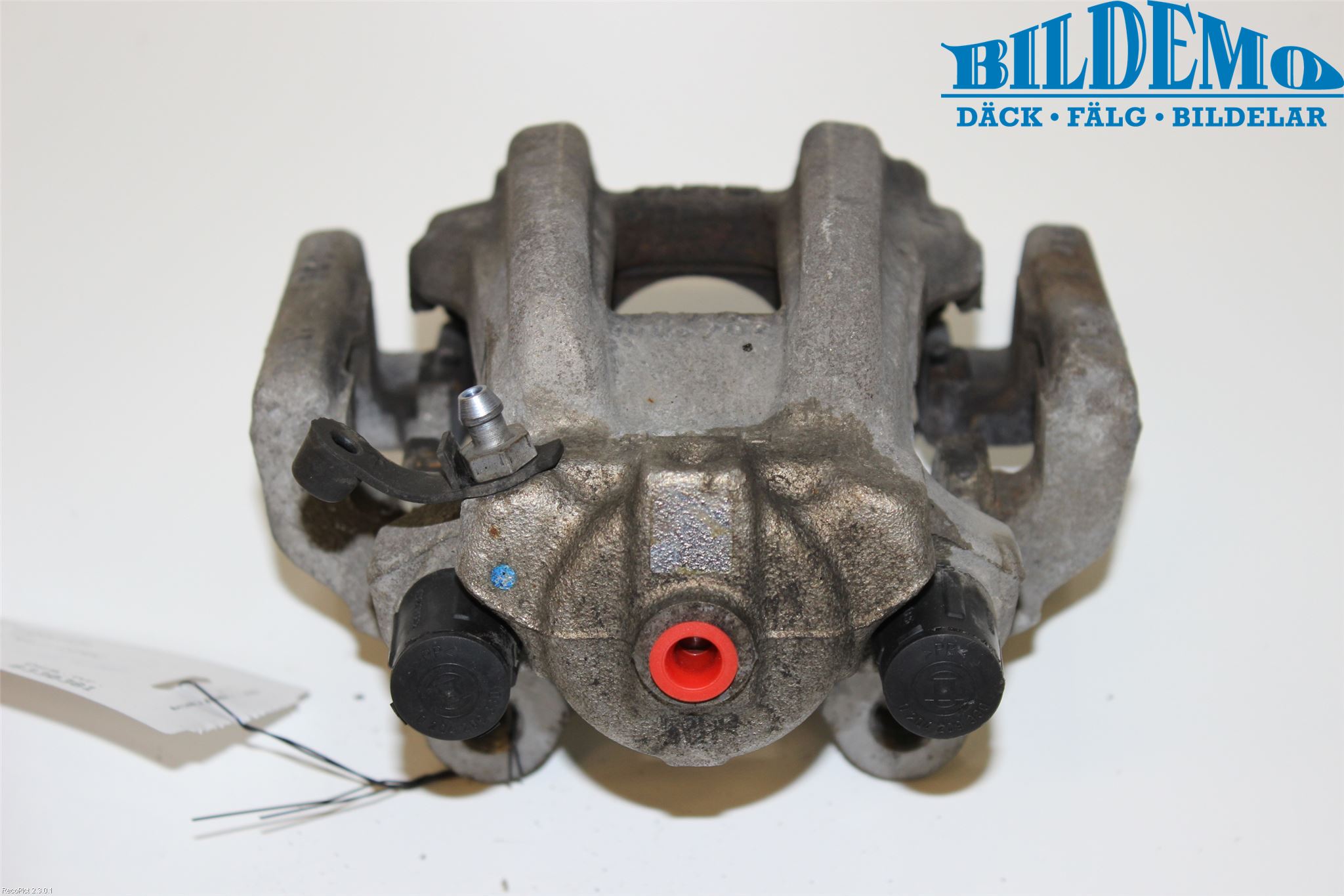 BMW 3 F30/F31/F80 12-19 Bromsok Bak Vänster