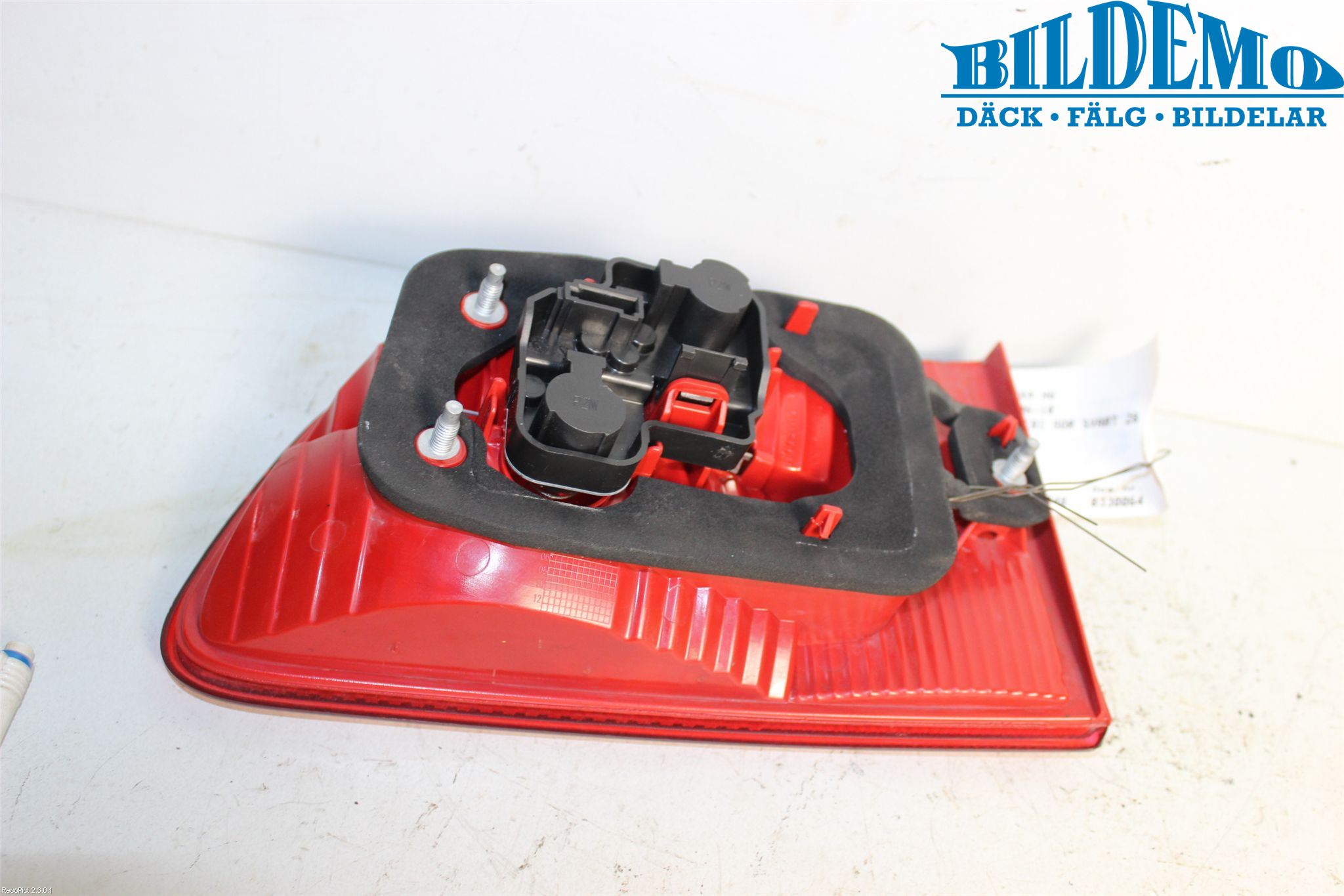 Saab 9-5     06-10 Bakljus Lucka Hö