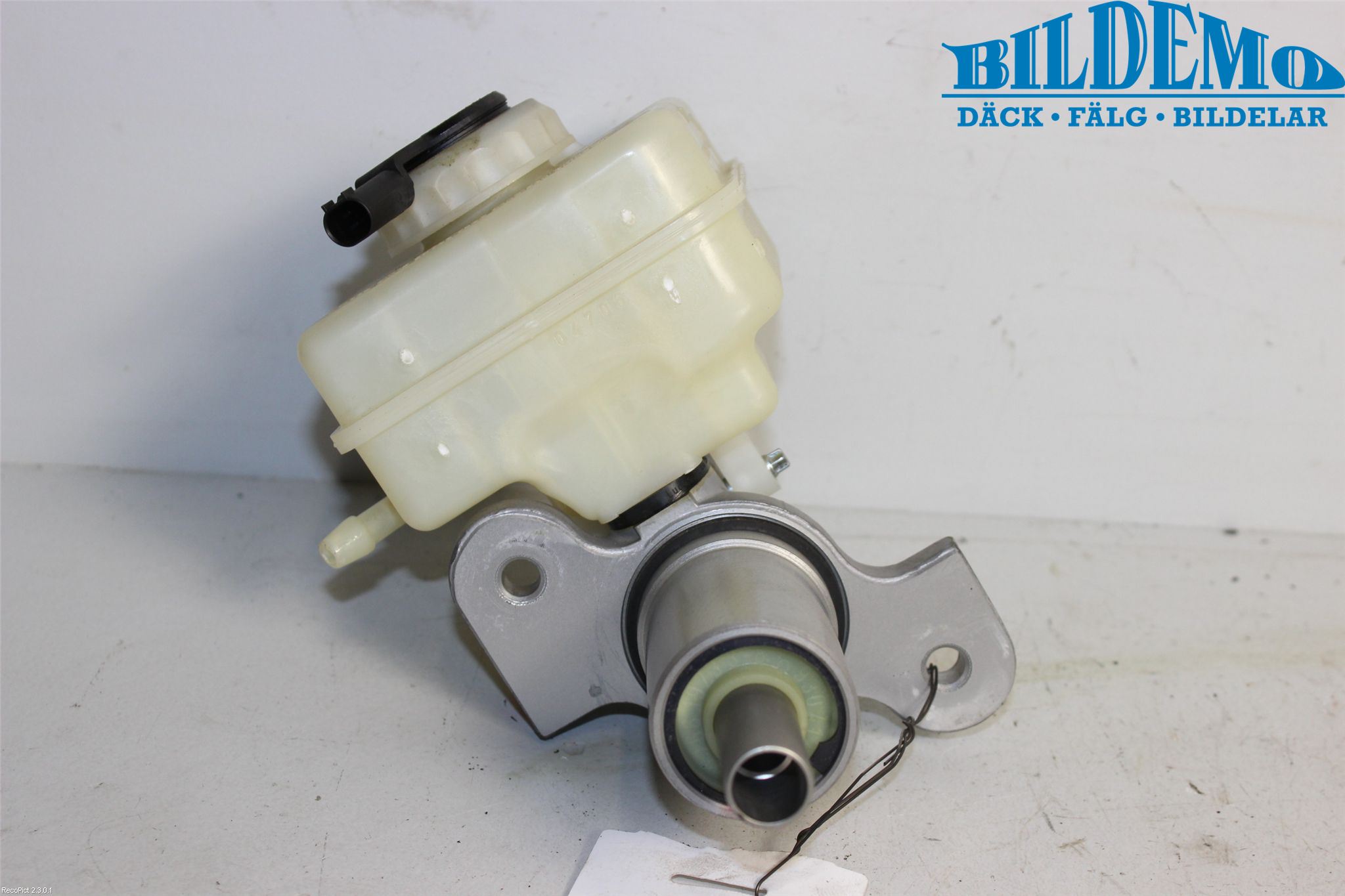 BMW 5 E60/61 Sed/Tou 02-10 Broms Huvudcylinder