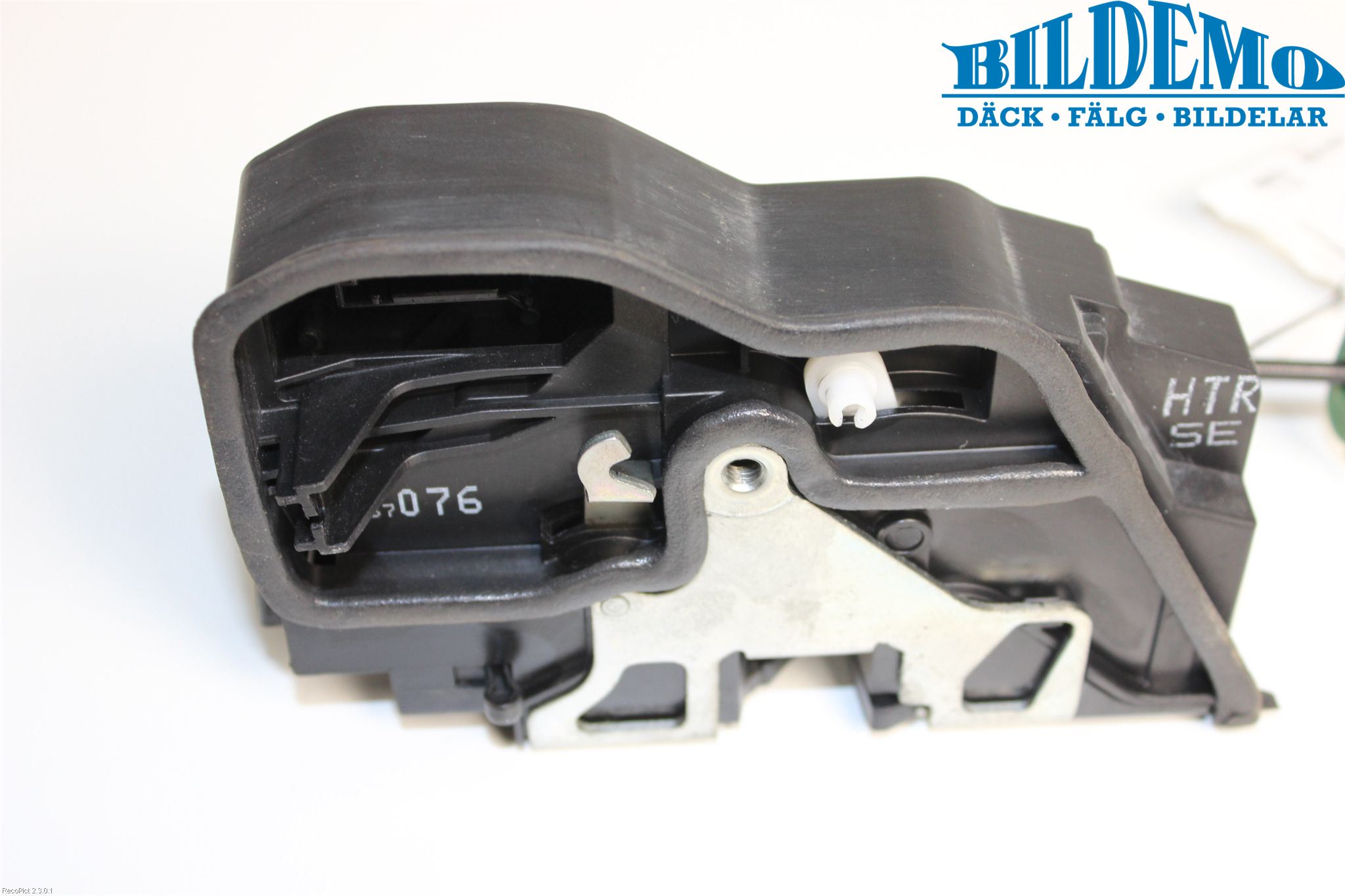 BMW 5 E60/61 Sed/Tou 02-10 Låskista-Dörrlås