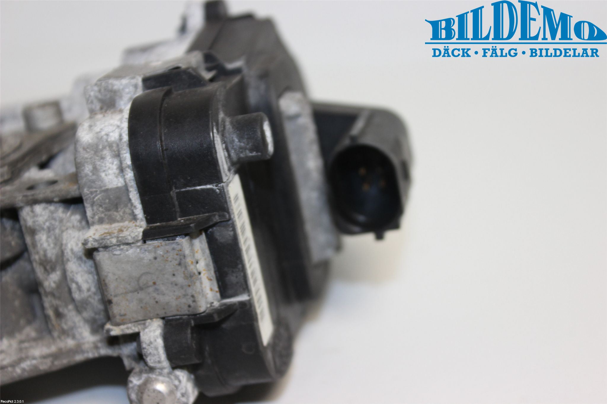 Saab 9-5     06-10 Injspjällhus