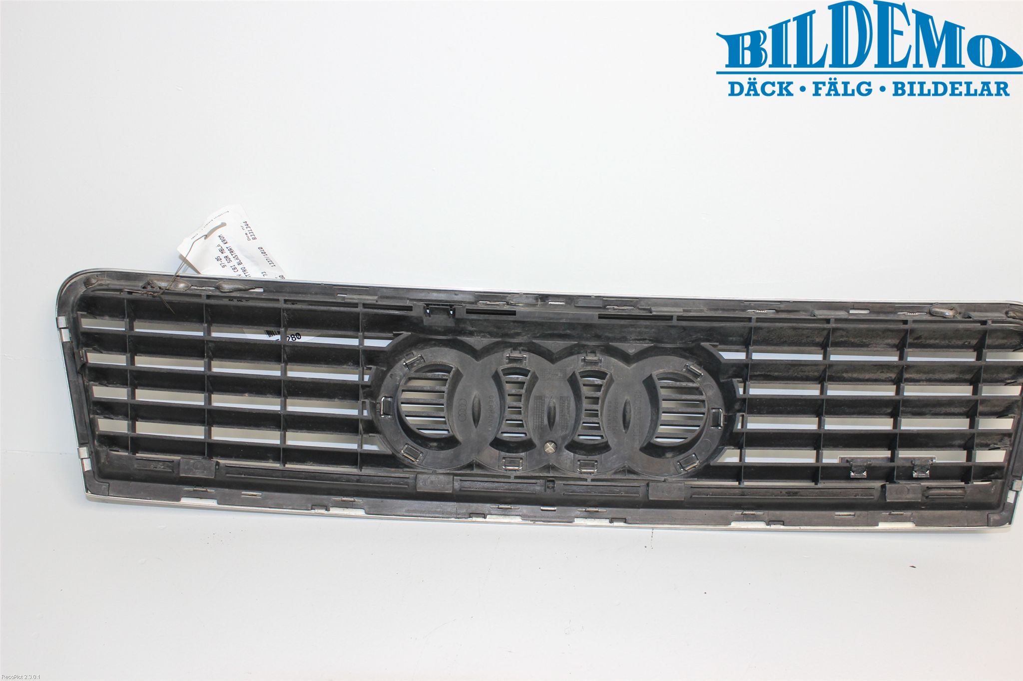 Audi A6/S6     97-05 Grill-Galler