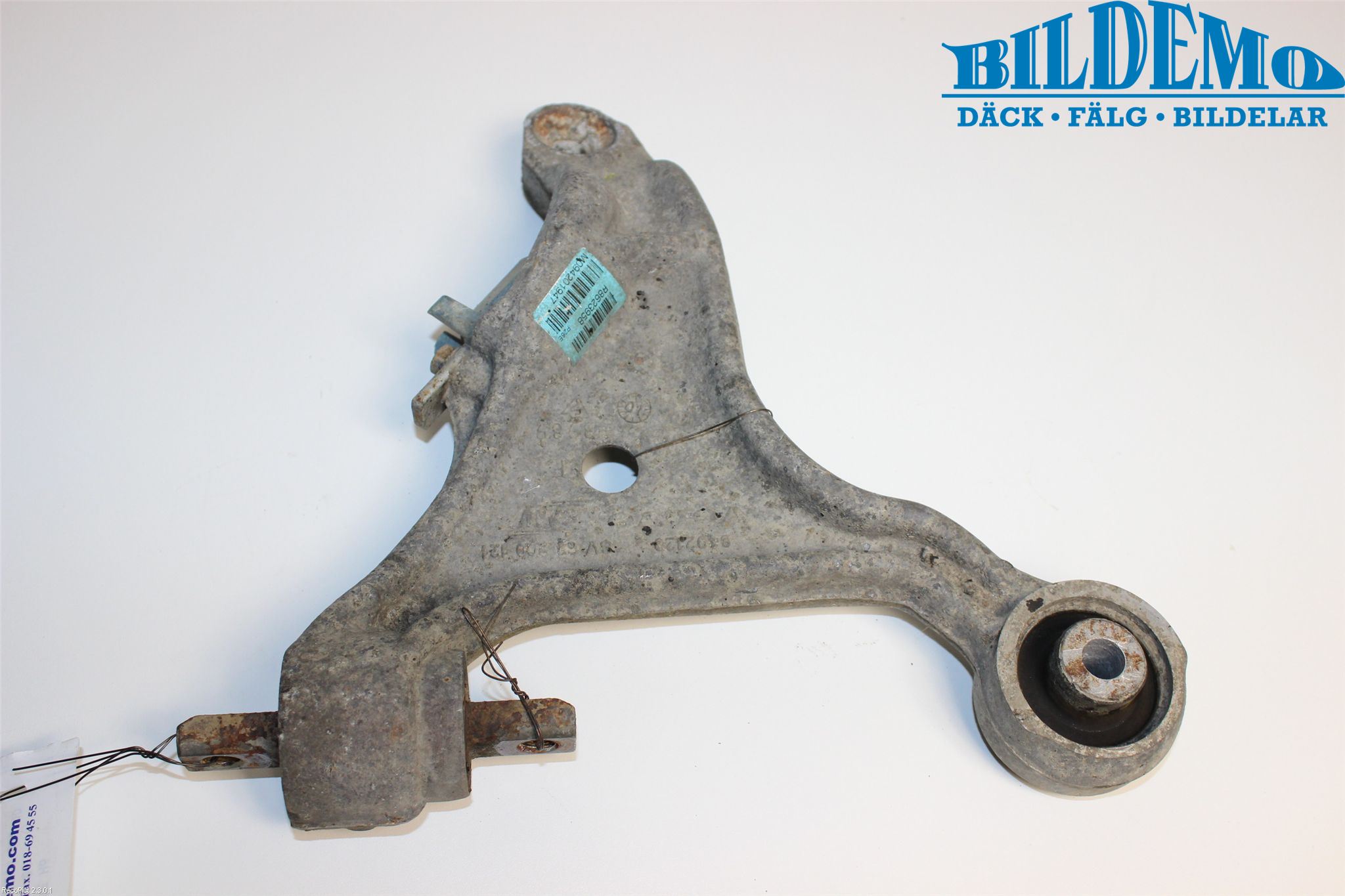 Volvo S60 01-04 Bärarm Fram Undre Hö