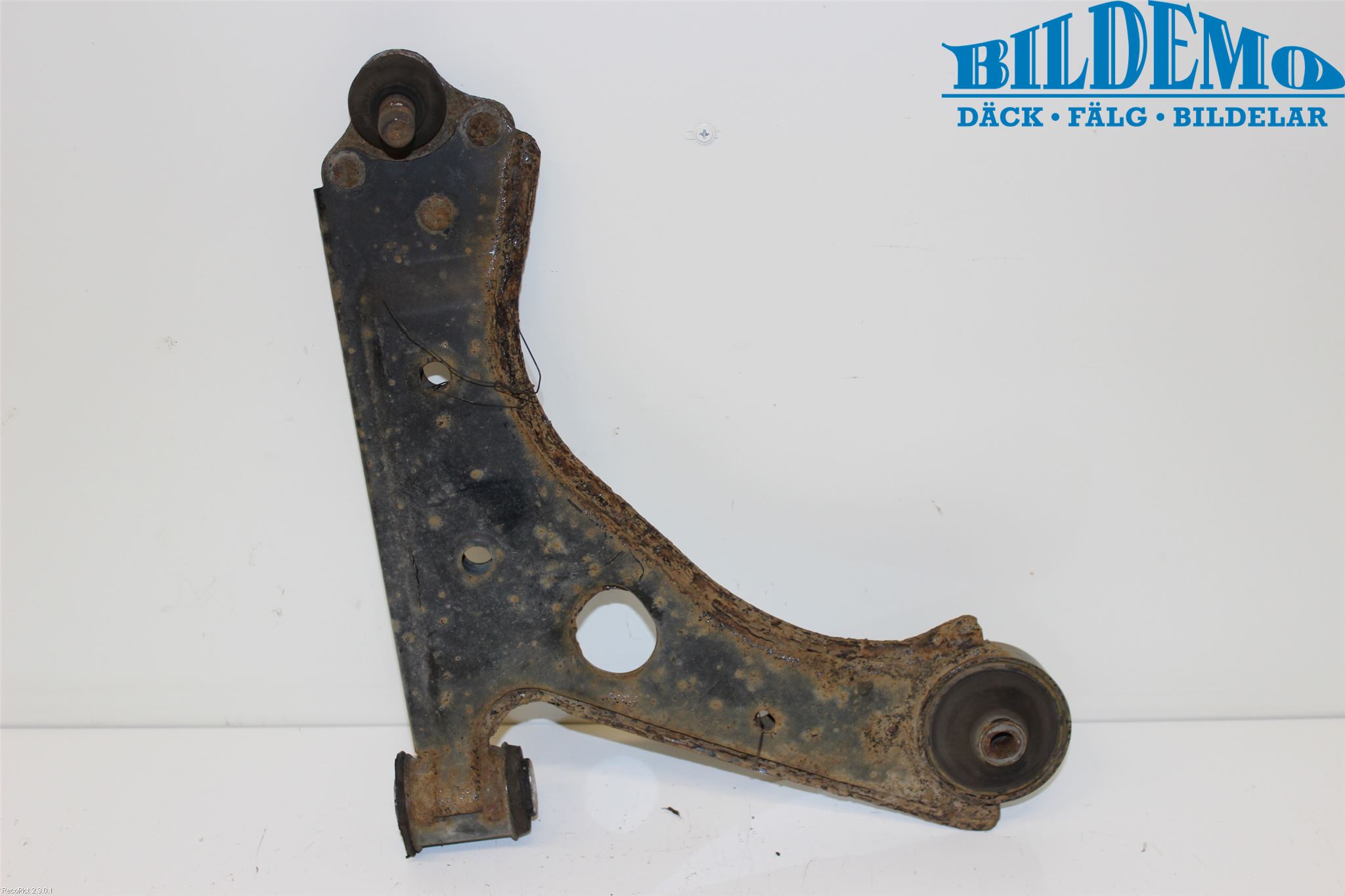Opel CORSA D 07-14 Bärarm Fram Undre Hö