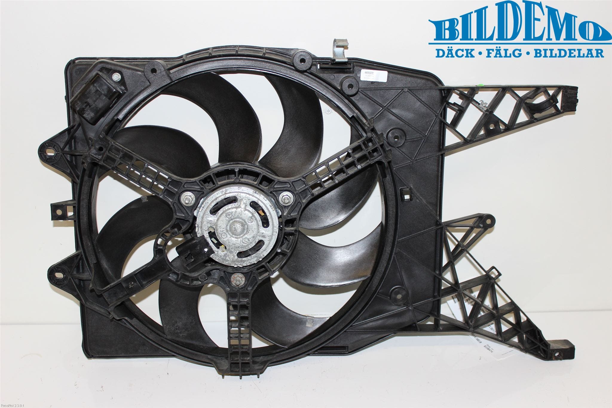 Opel CORSA D 07-14 Kylfläkt El