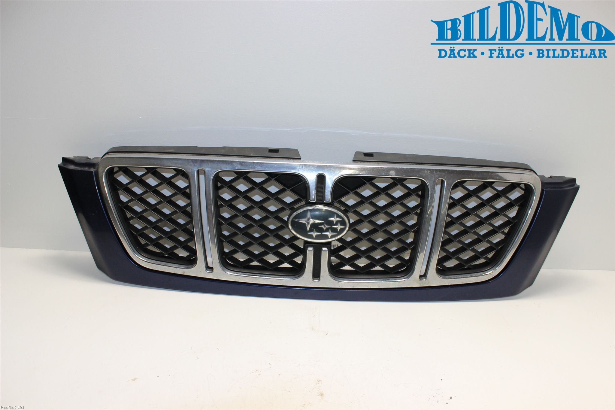 Subaru FORESTER SF  00-03 Grill-Galler
