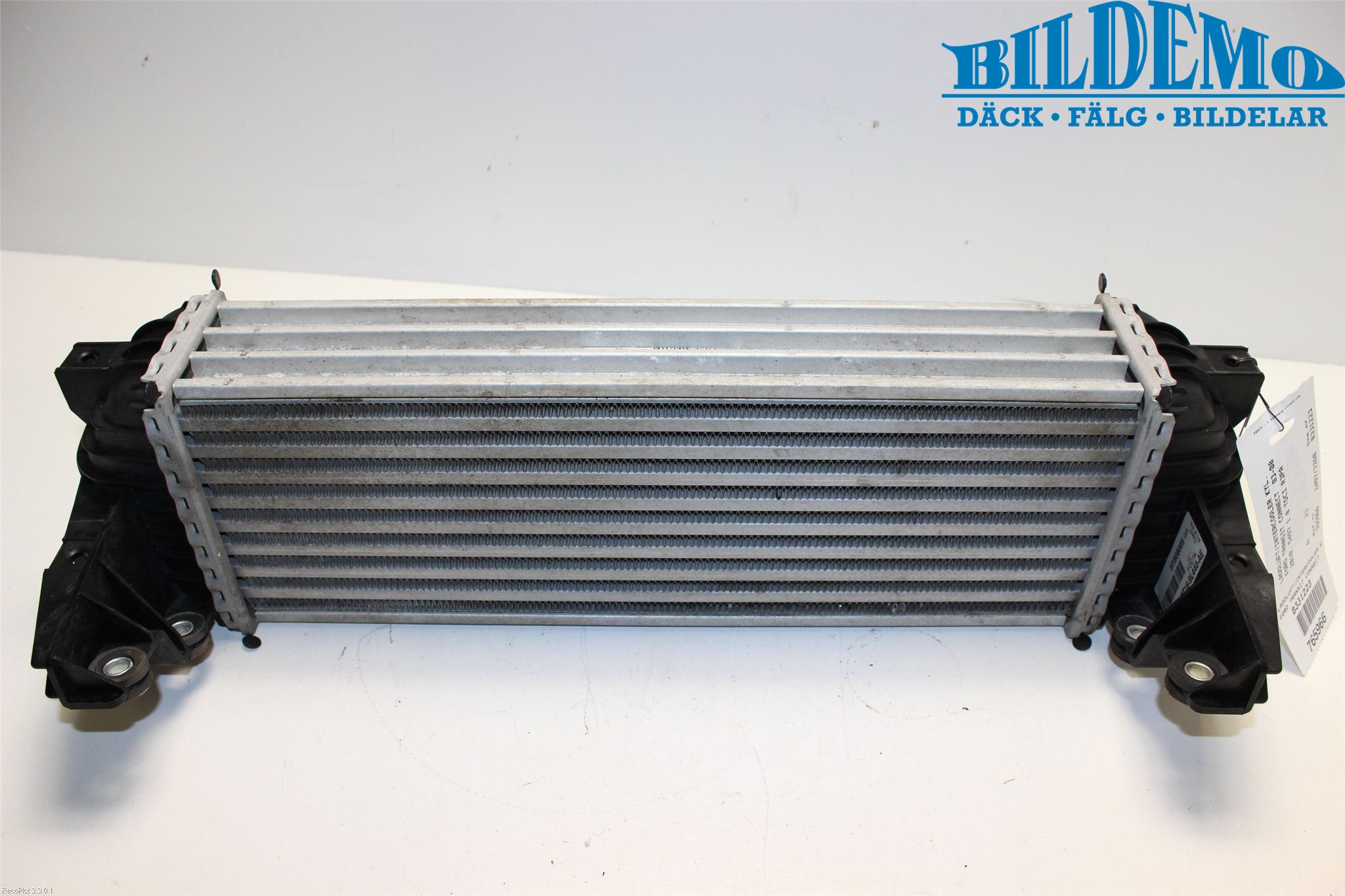 Ford TRANSIT CONNECT 03-08 Laddluft-Intercooler Kyl