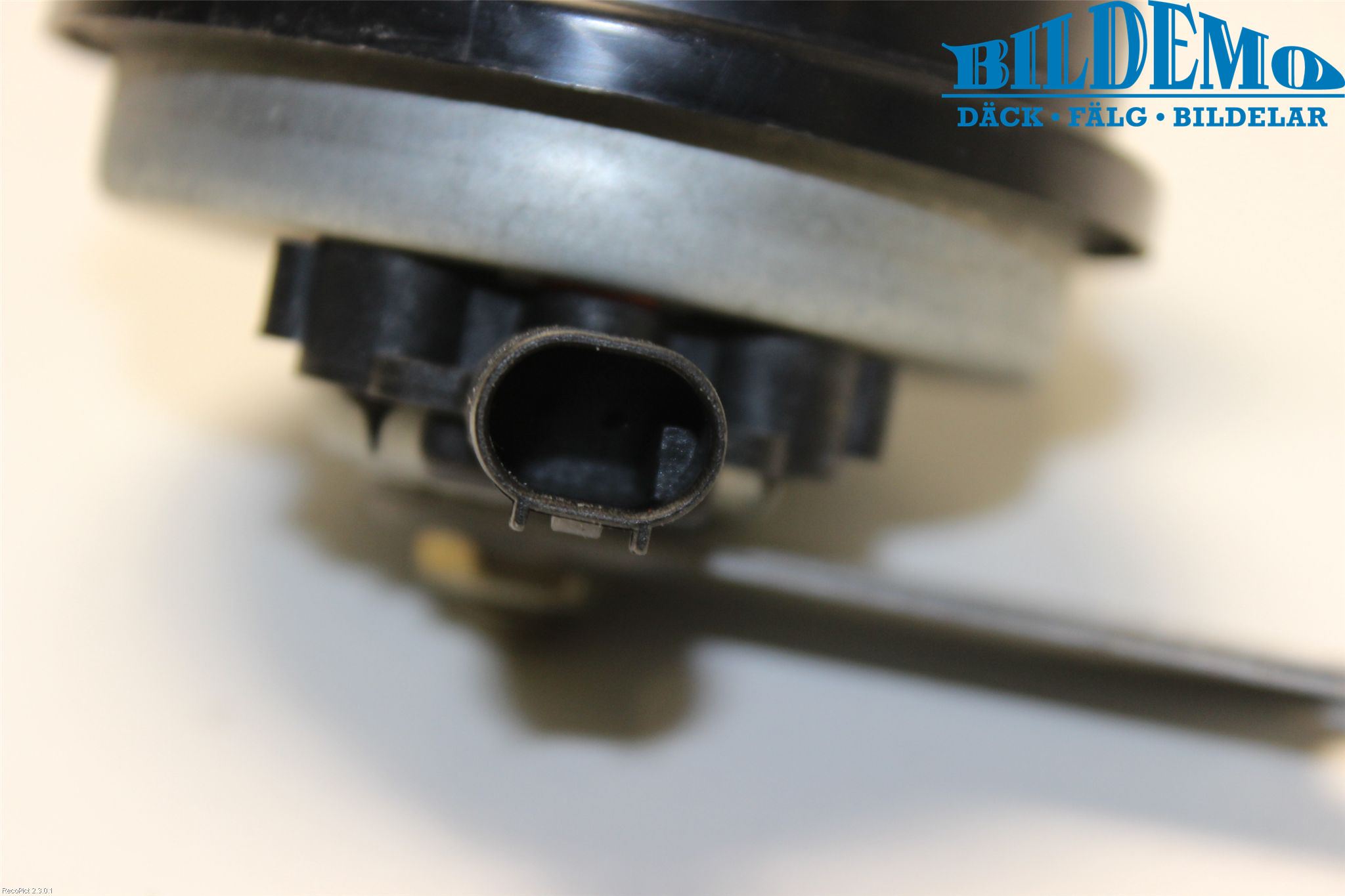 BMW 6 E63/64    02-10 Signalhorn