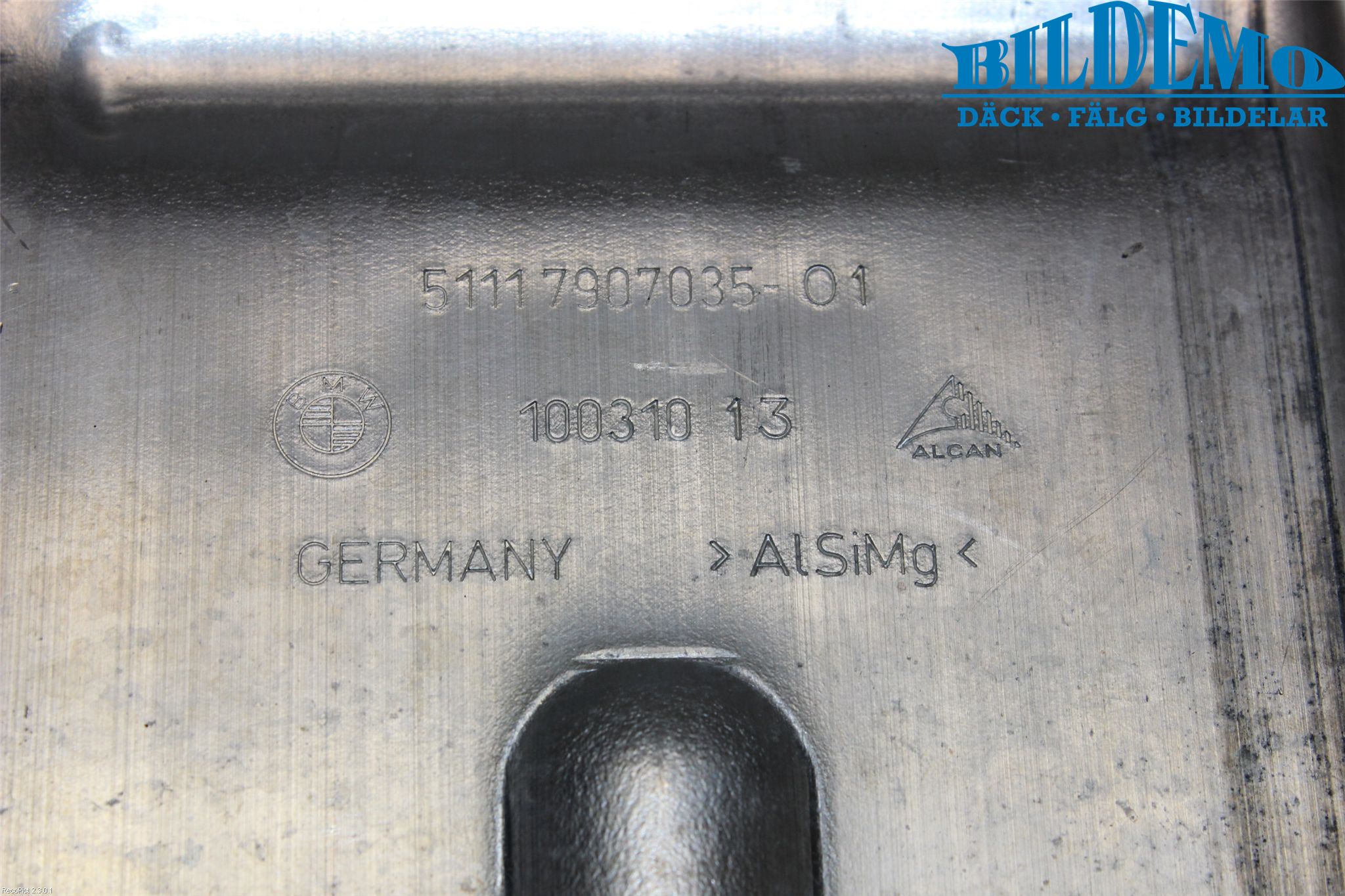 BMW 6 E63/64    02-10 Stötfångarbärjärn Fram