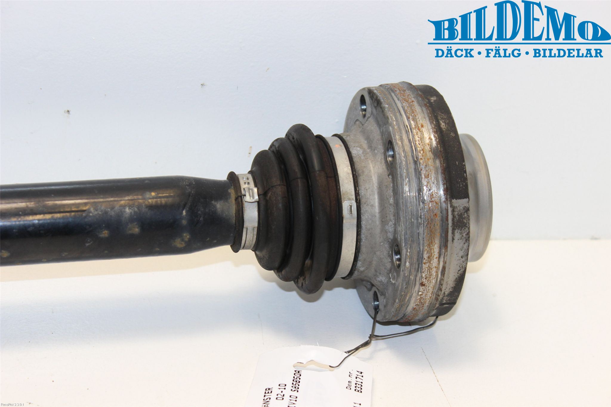 BMW 6 E63/64    02-10 Drivaxel Bak Vänster