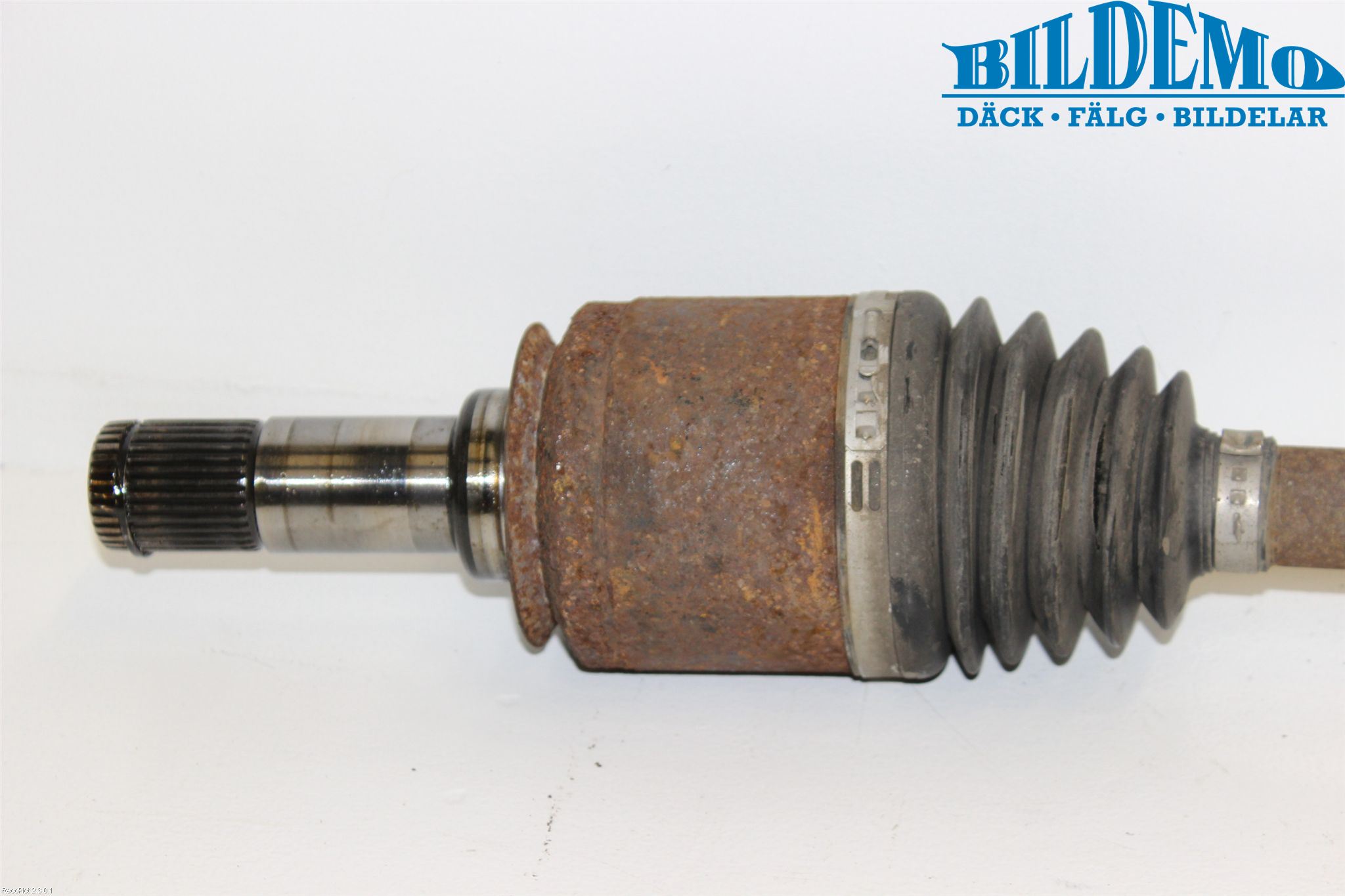 Mercedes-Benz MB ML (W163) 97-05 Drivaxel Bak Vänster