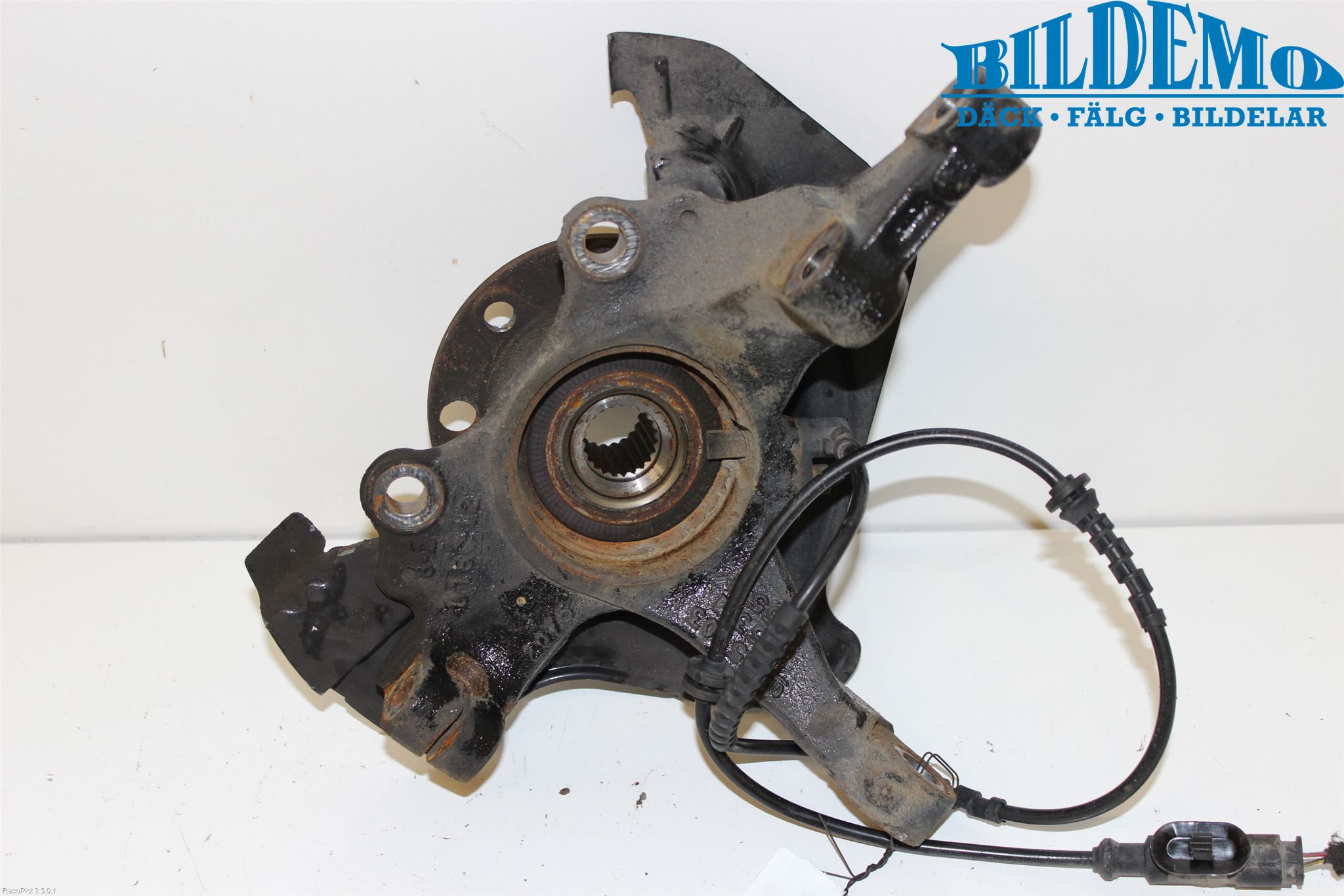 Opel CORSA D 07-14 Styrspindel Lagerhus Hö