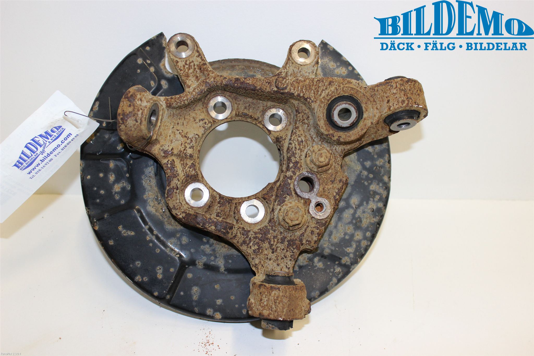 Nissan MURANO    02-08 Hjullagerhus-Spindel Vä B