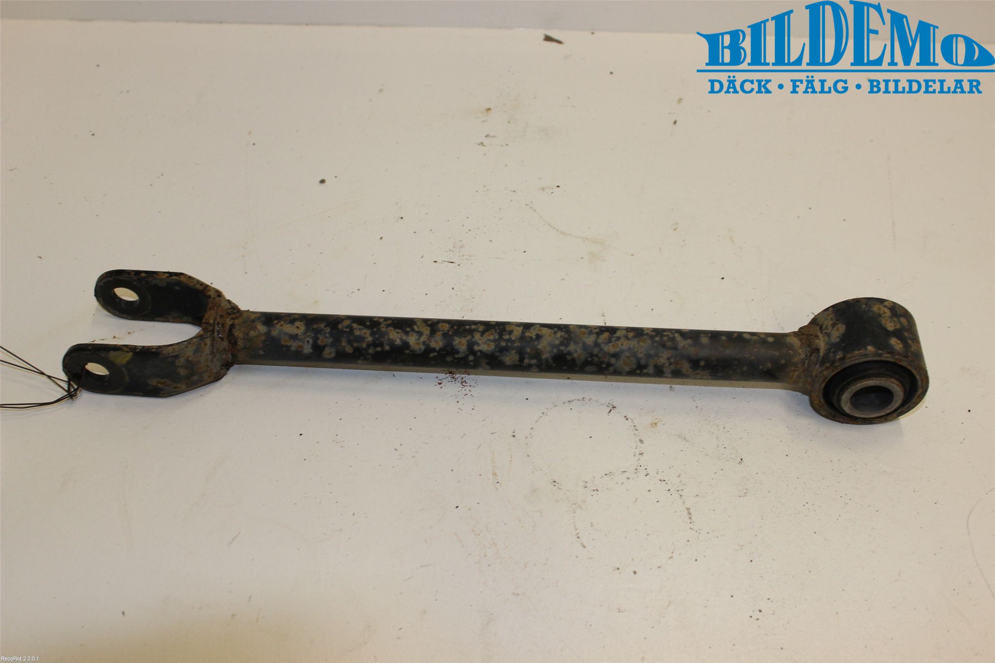 Nissan MURANO    02-08 Bärarm Bak Vänster