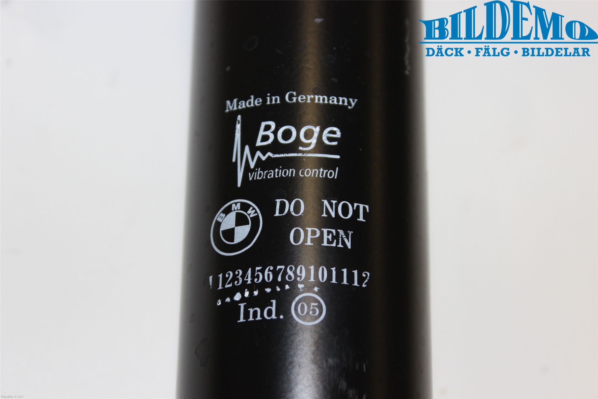 BMW 5 E39 95-04 Stötfångarbärjärn Bak