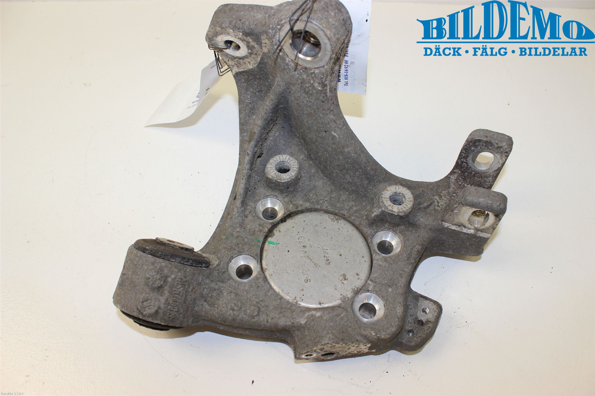 Audi A6/S6     05-11 Hjullagerhus-Spindel Vä B