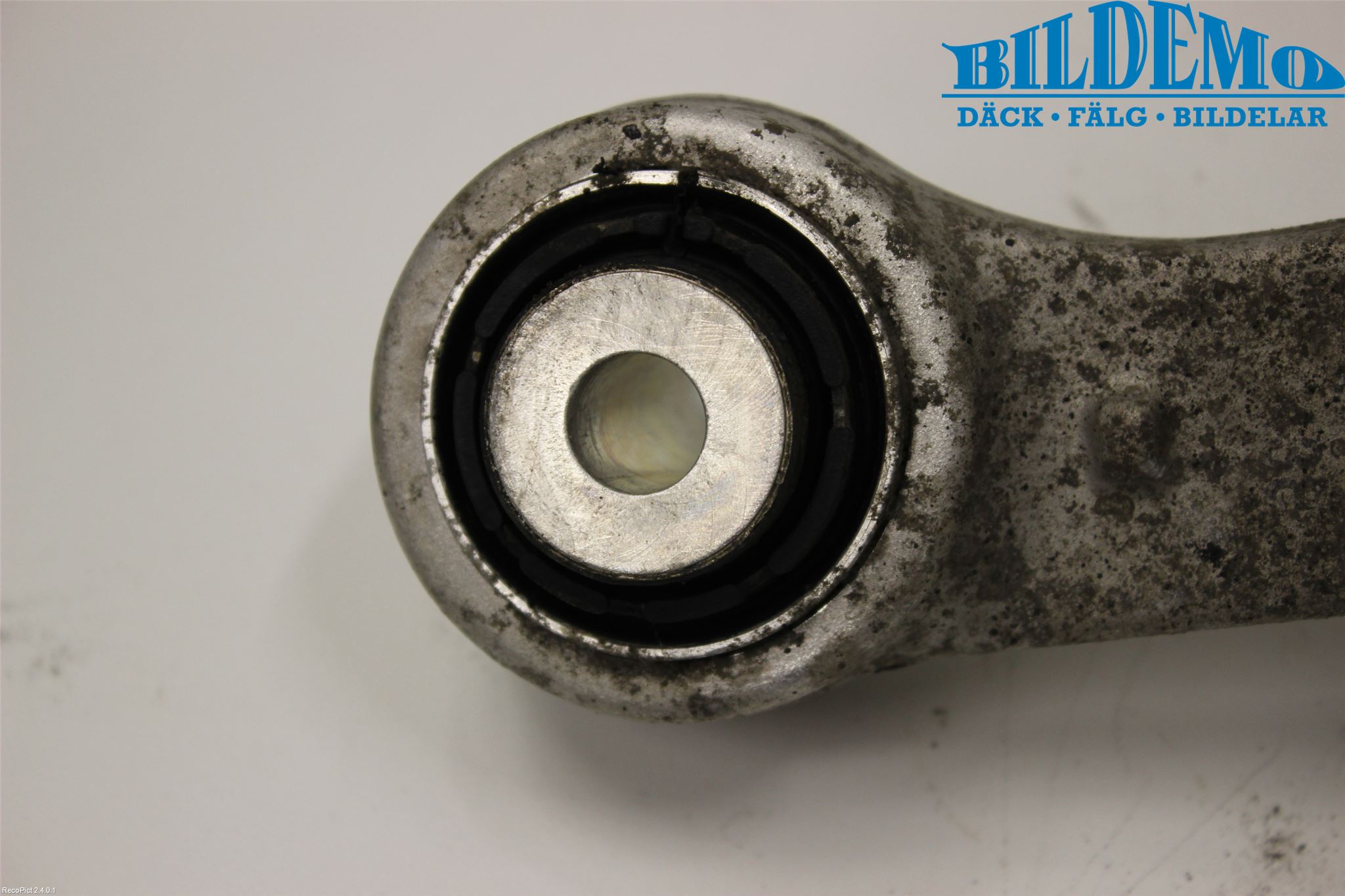 BMW 5 F10/F11/F18 09-17 Bärarm Bak Övre Höger
