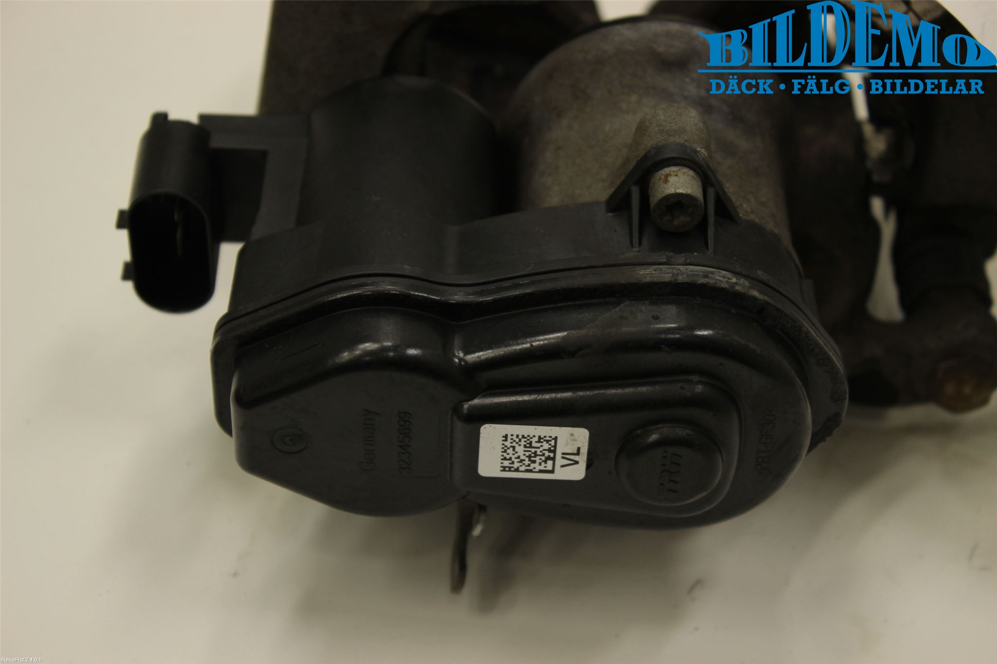 BMW 5 F10/F11/F18 09-17 Bromsok Bak Vänster