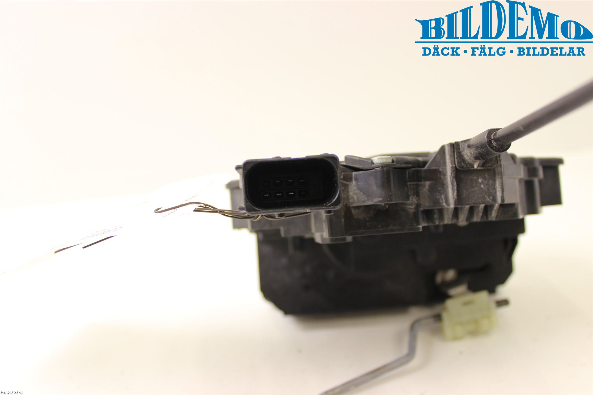 Opel CORSA D 07-14 Låskista-Dörrlås