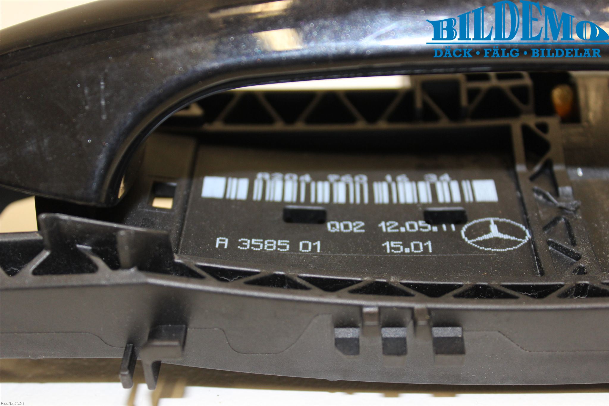 Mercedes-Benz MB E-KLASS (W212) 09-16 Dörrhandtag Yttre Hö
