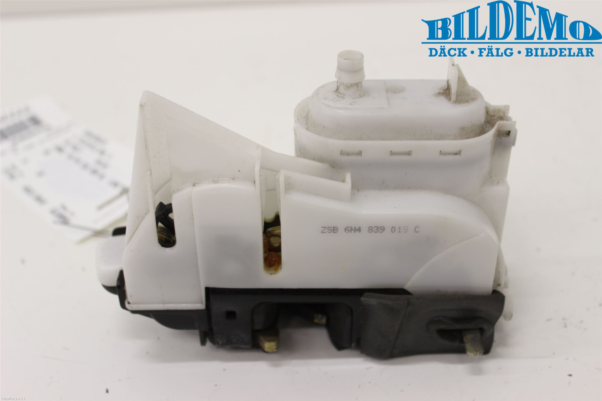 Volkswagen VW POLO 95-01 Låskista-Dörrlås