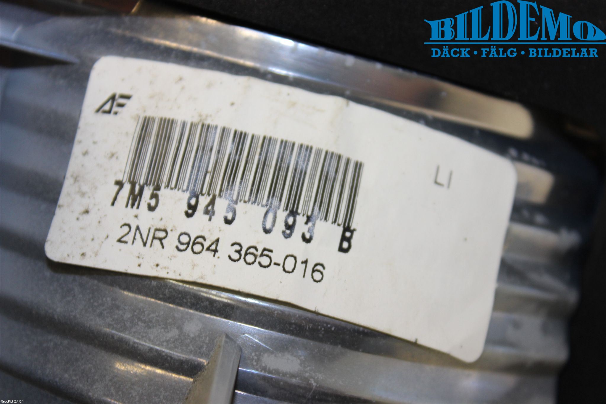 Ford GALAXY     00-06 Bakljus Lucka Vä