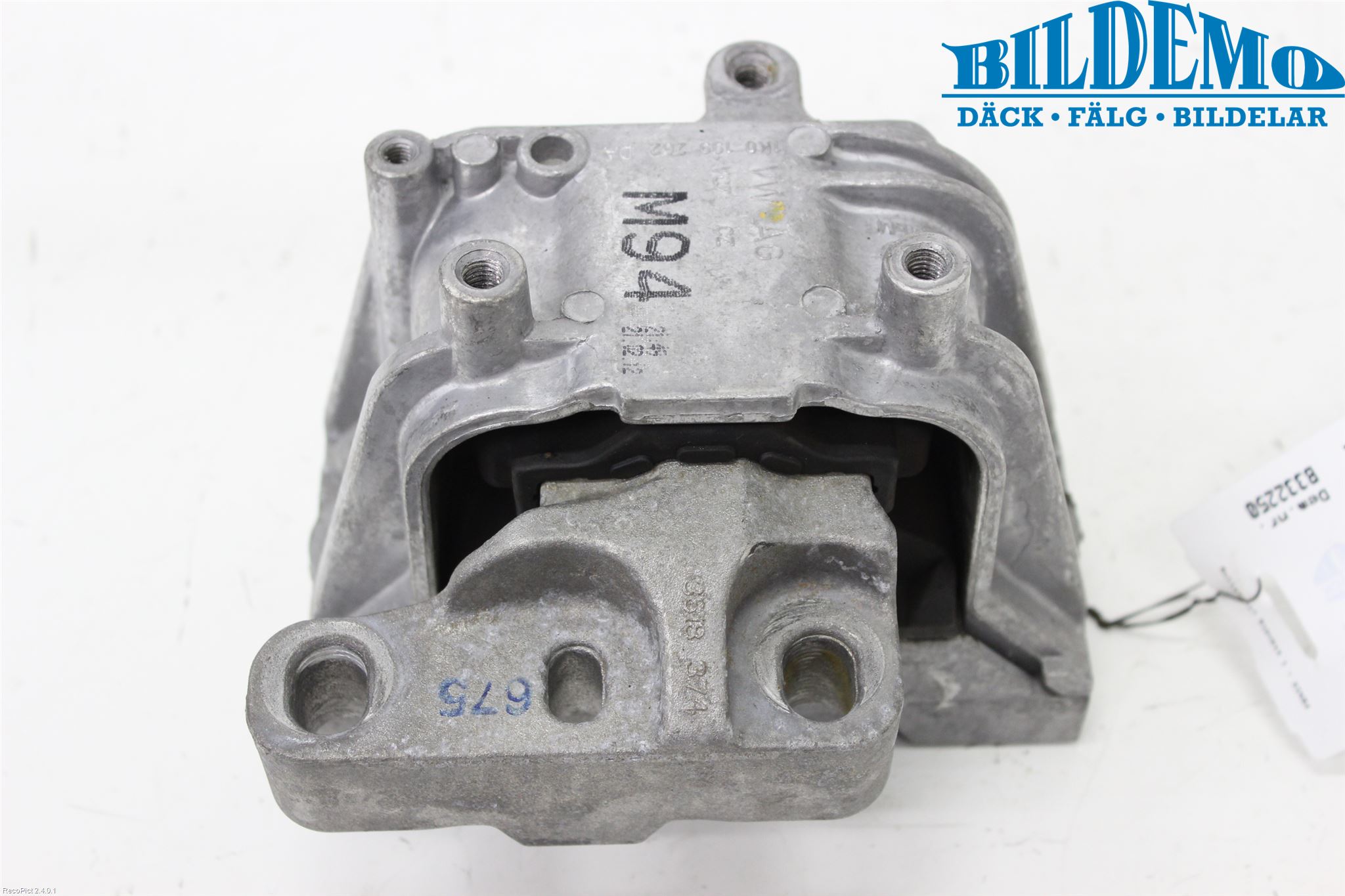 Volkswagen VW PASSAT 11-14 Motorfäste