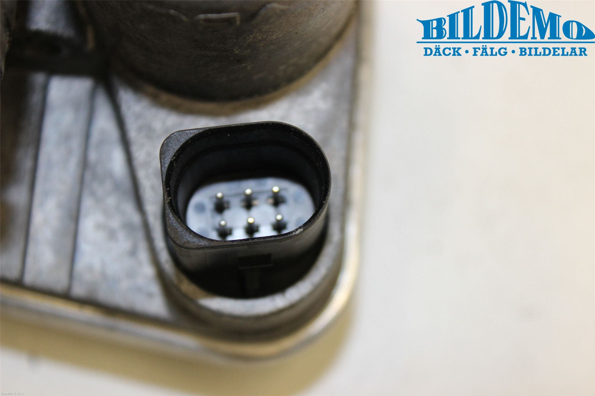 BMW 5 E60/61 Sed/Tou 02-10 Injspjällhus