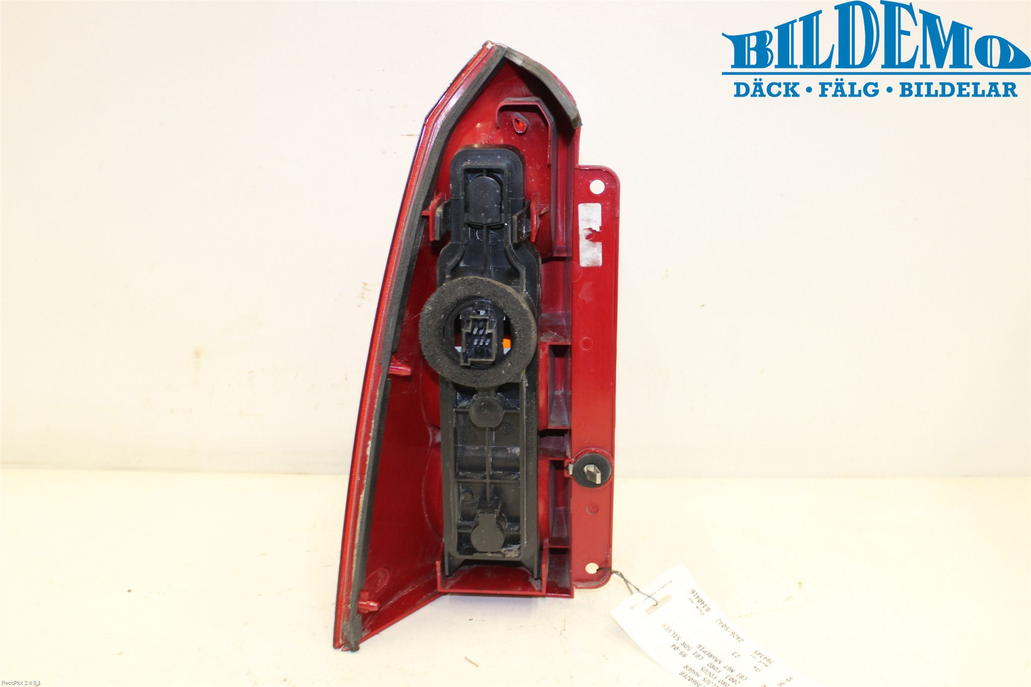 Ford FOCUS     99-04 Bakljus Höger