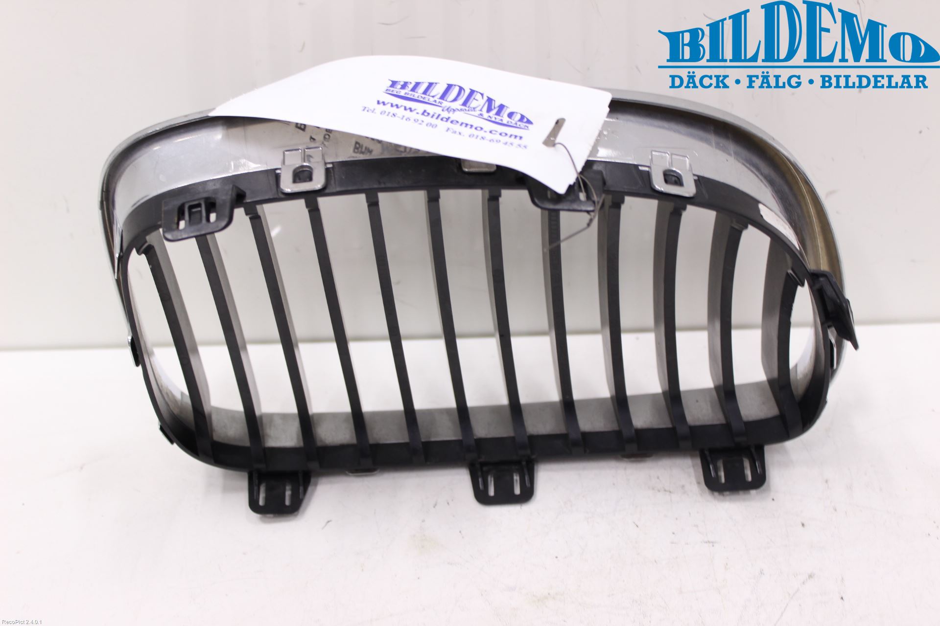 BMW 1 E87/81 5D/3D 03-11 Grilldel Vänster