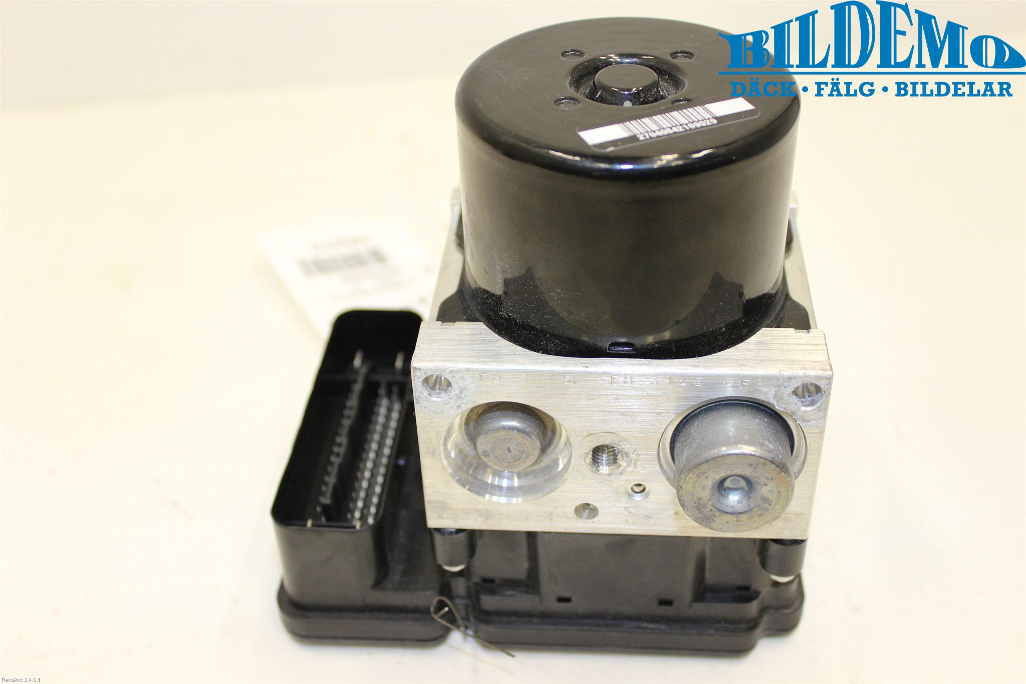 Mercedes-Benz MB C-KLASS (W204) 07-15 Abs Hydraulaggregat