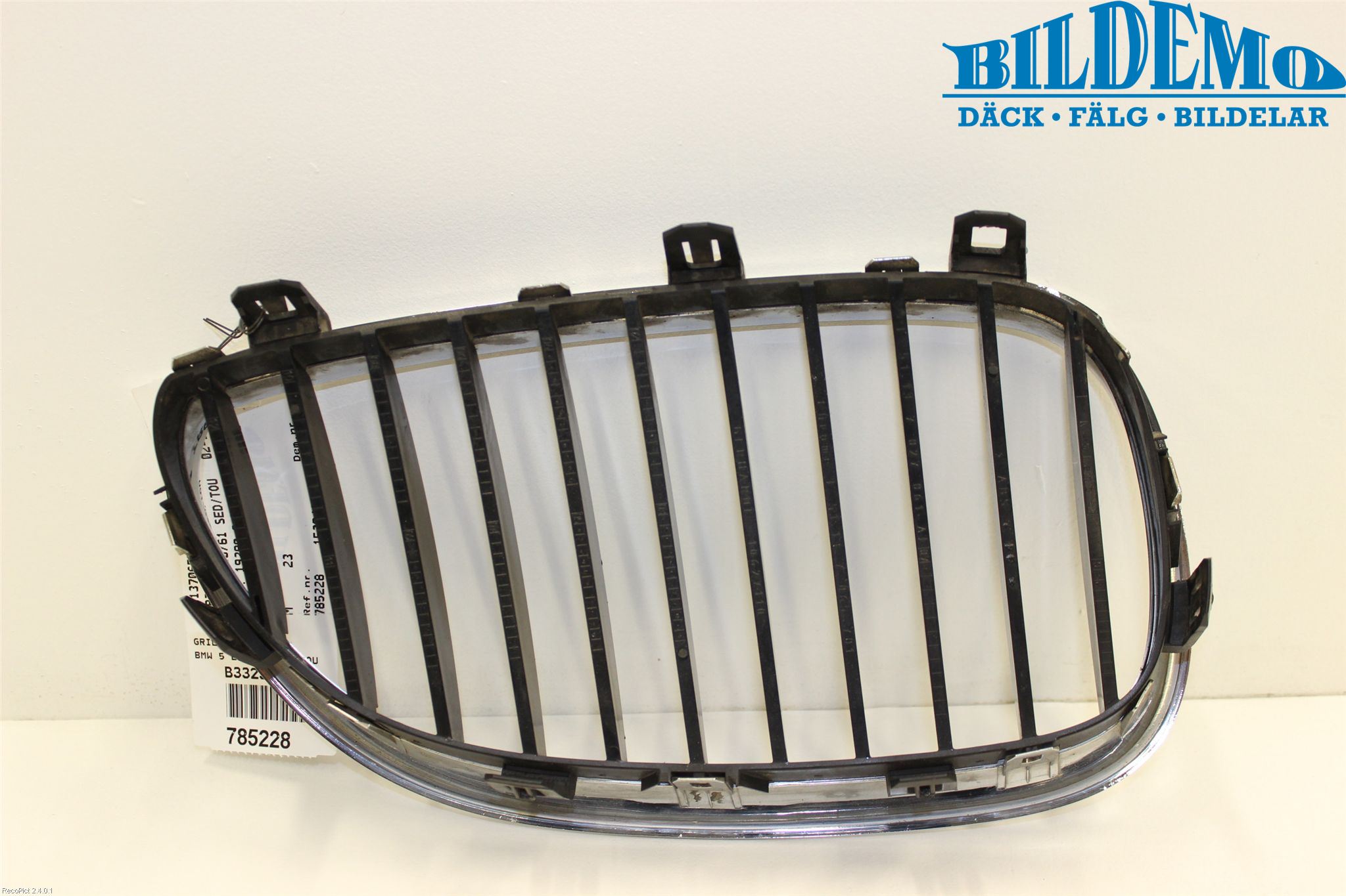BMW 5 E60/61 Sed/Tou 02-10 Grilldel Vänster
