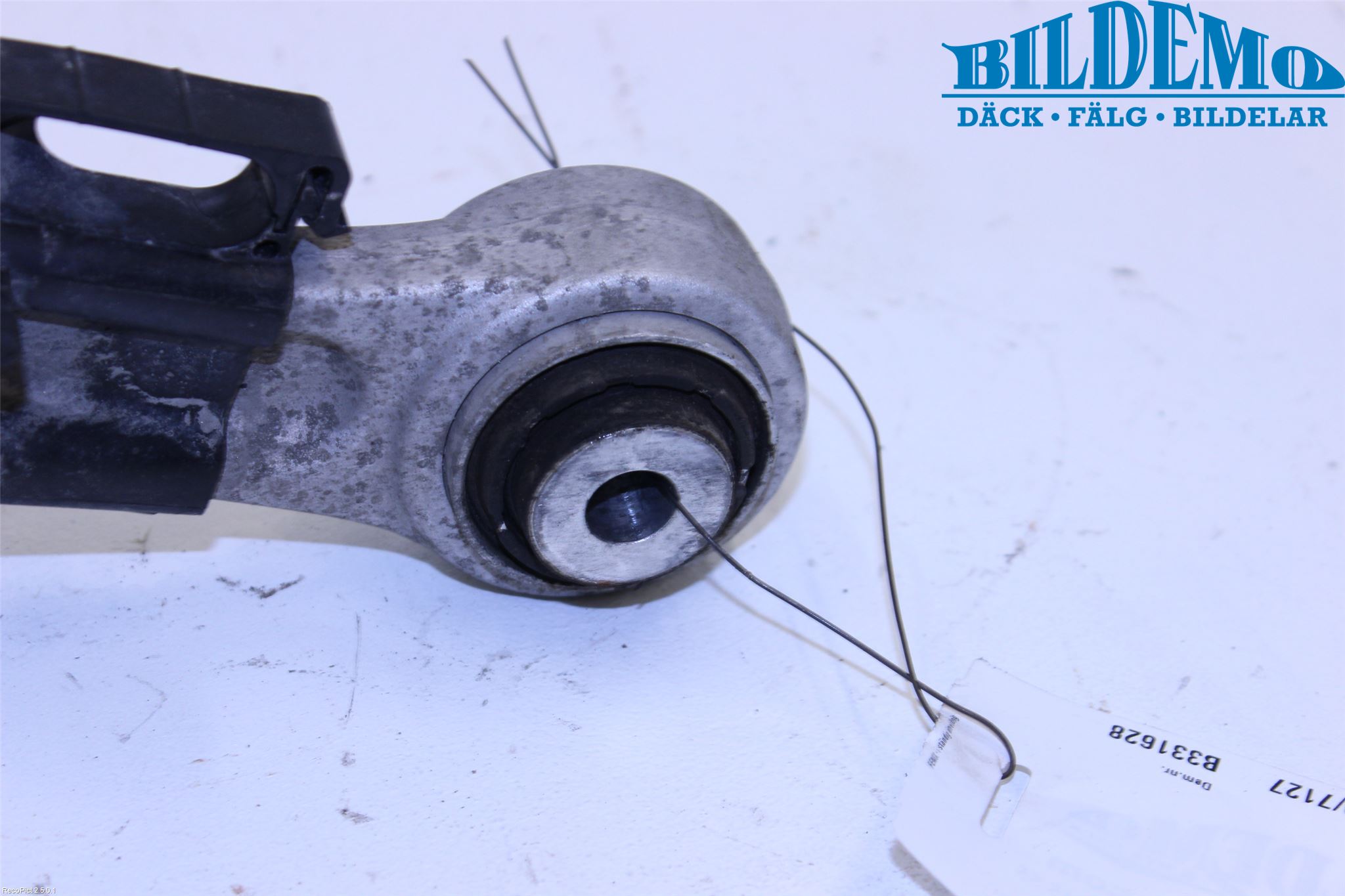 BMW 5 F10/F11/F18 09-17 Bärarm Bak Övre Vänster